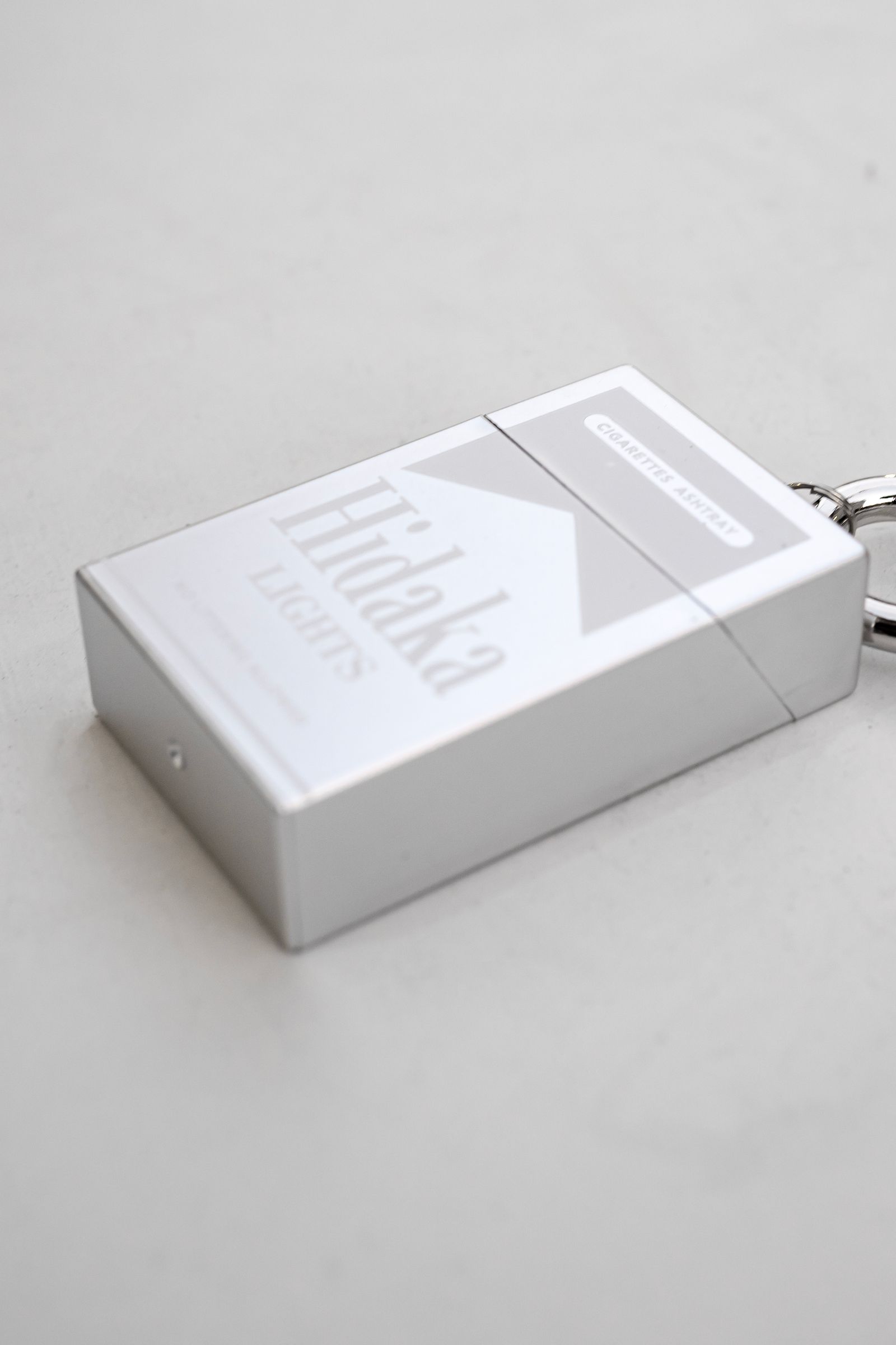 PORTABLE ASHTRAY - MARLBORO / SILVER