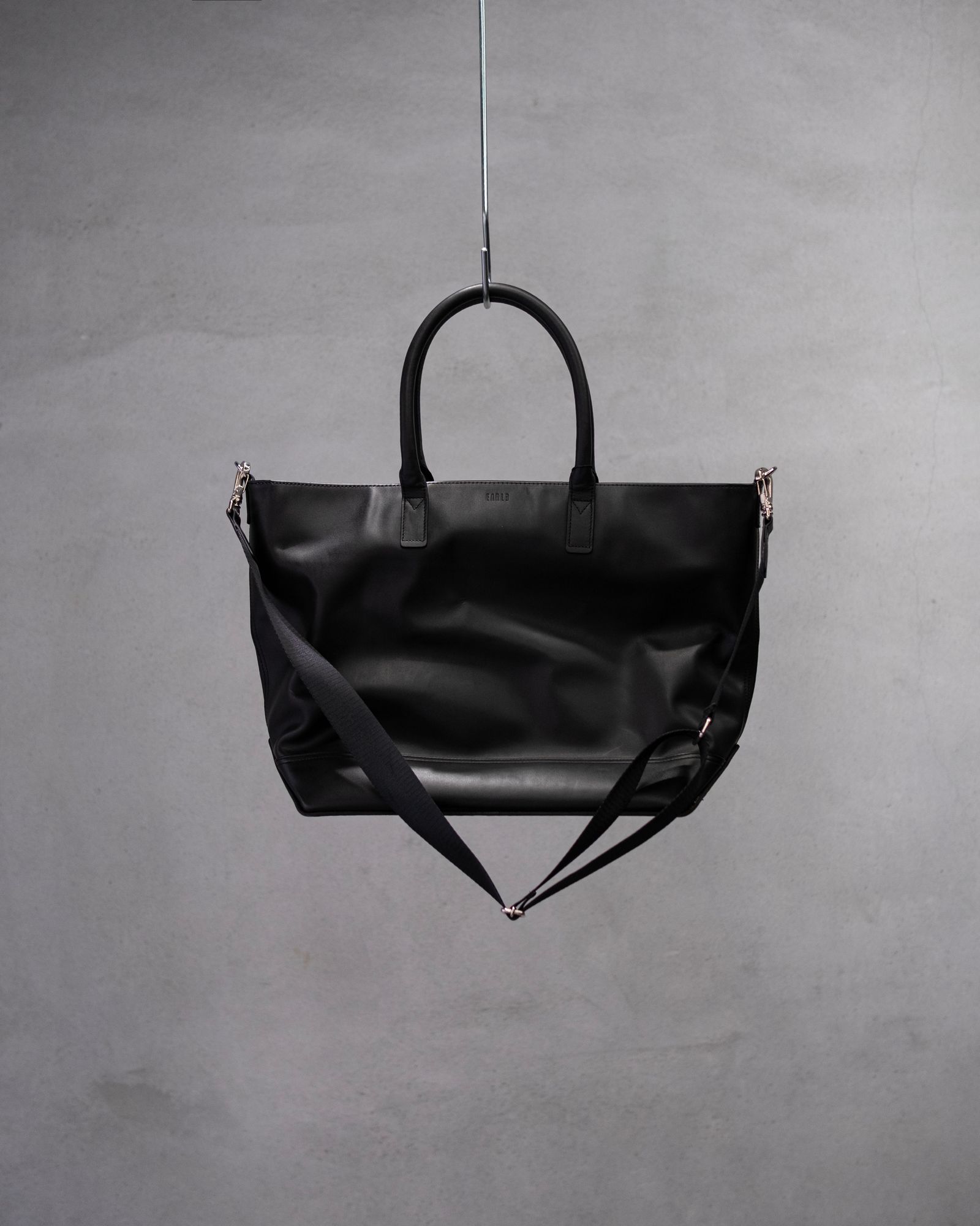 Shoe Sole Boston-Tote Bag / Black