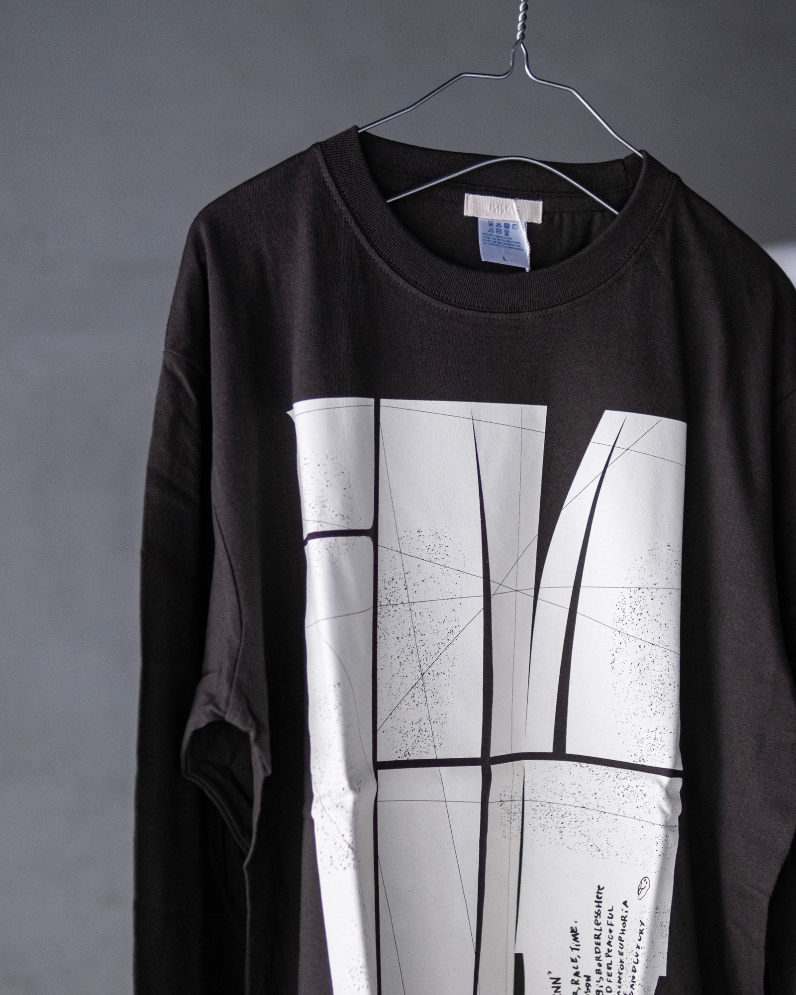 BLOCK LOGO LS TEE / Black