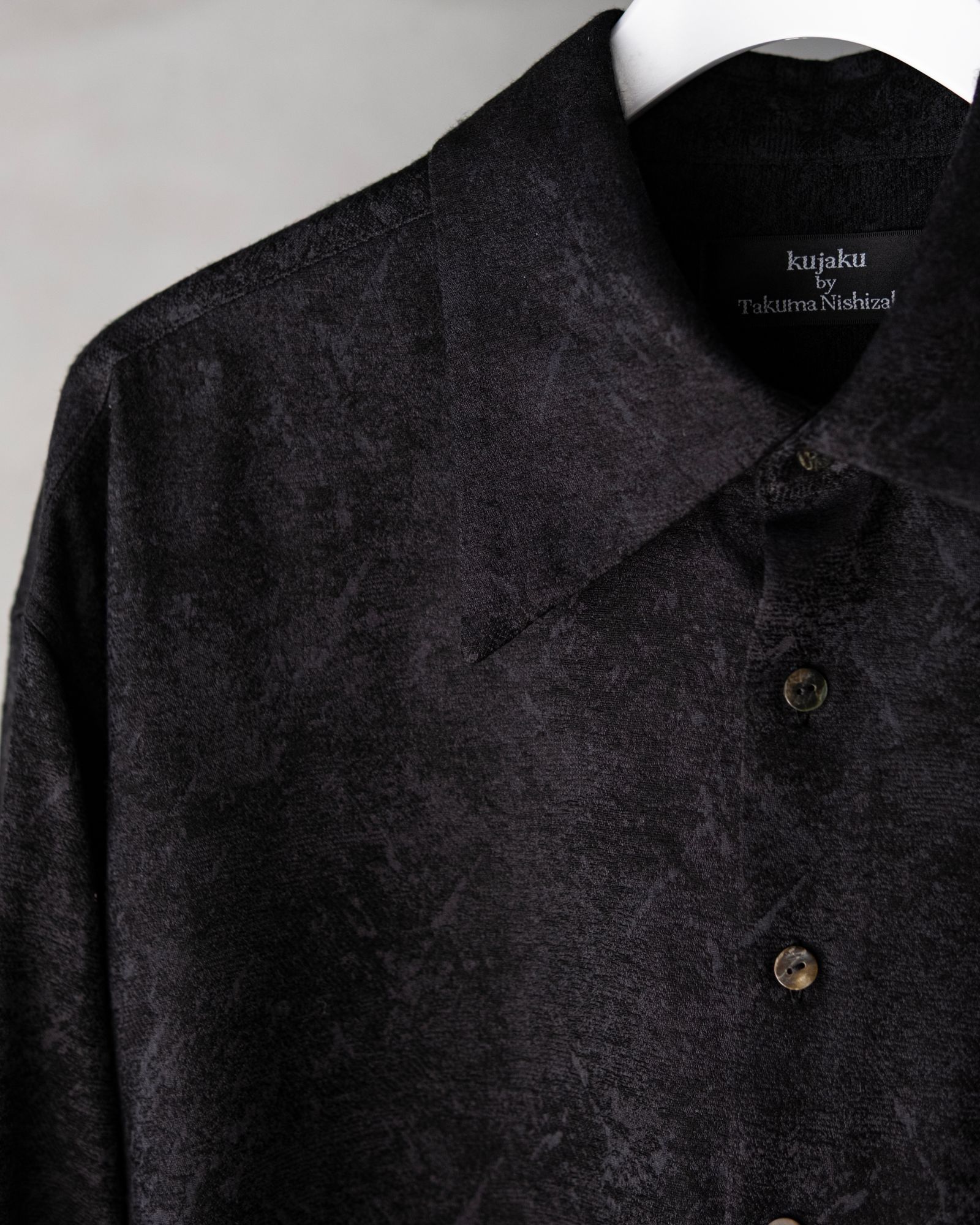 Blurred Pattern Jacquard Oversized Shirt / Black