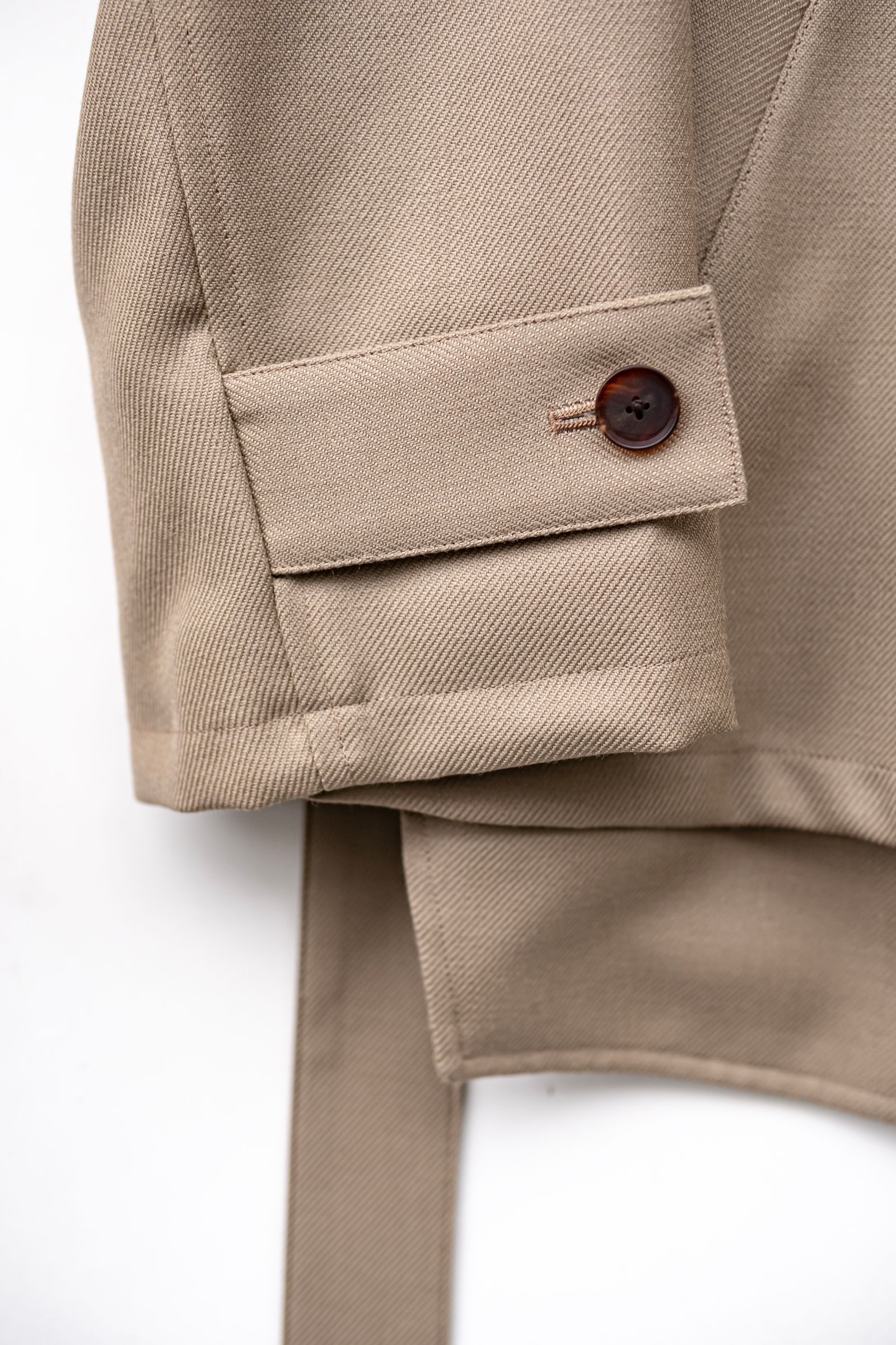 Blanc YM - Short trench coat / Beige | Retikle Online Store