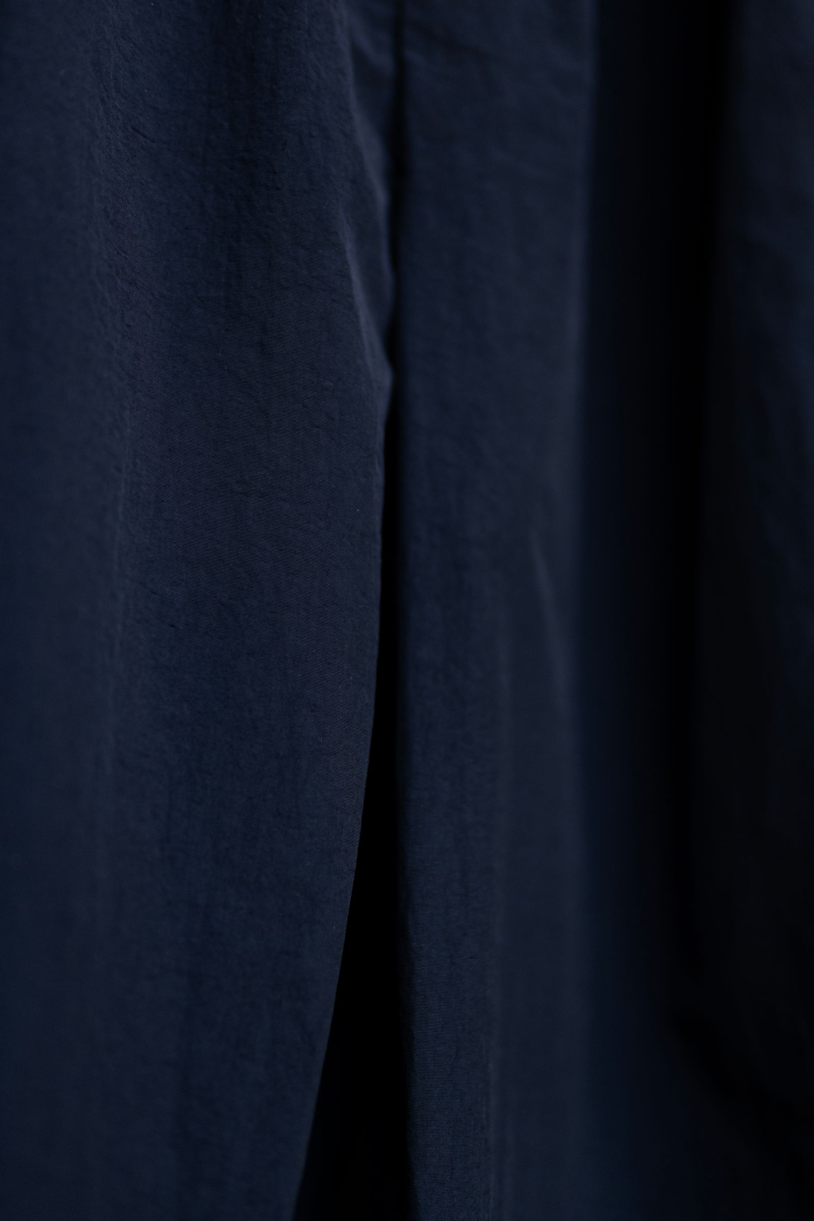 NYLON SPINDLE PANTS / NAVY