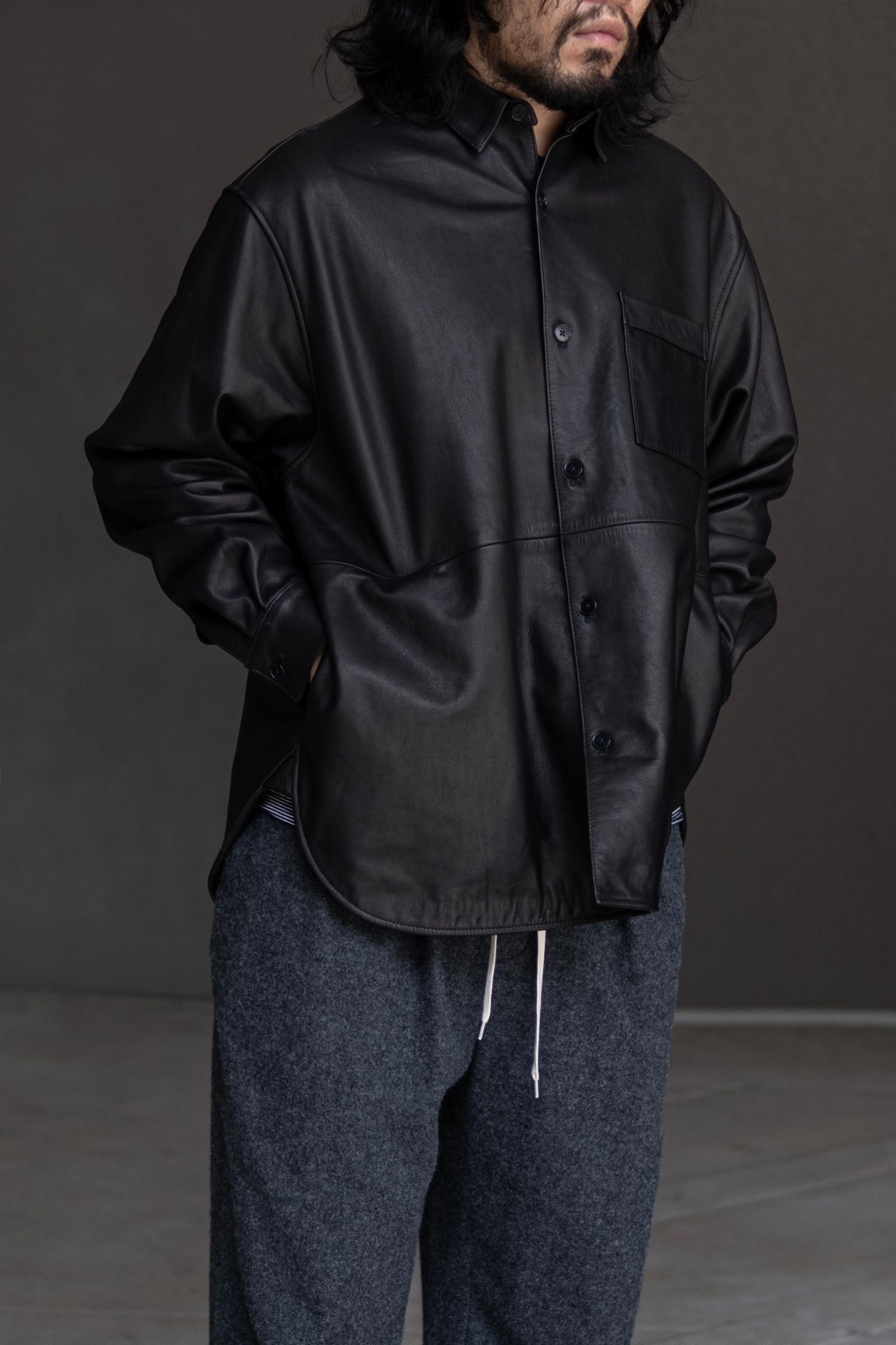 Leather Wide Shirt / Black