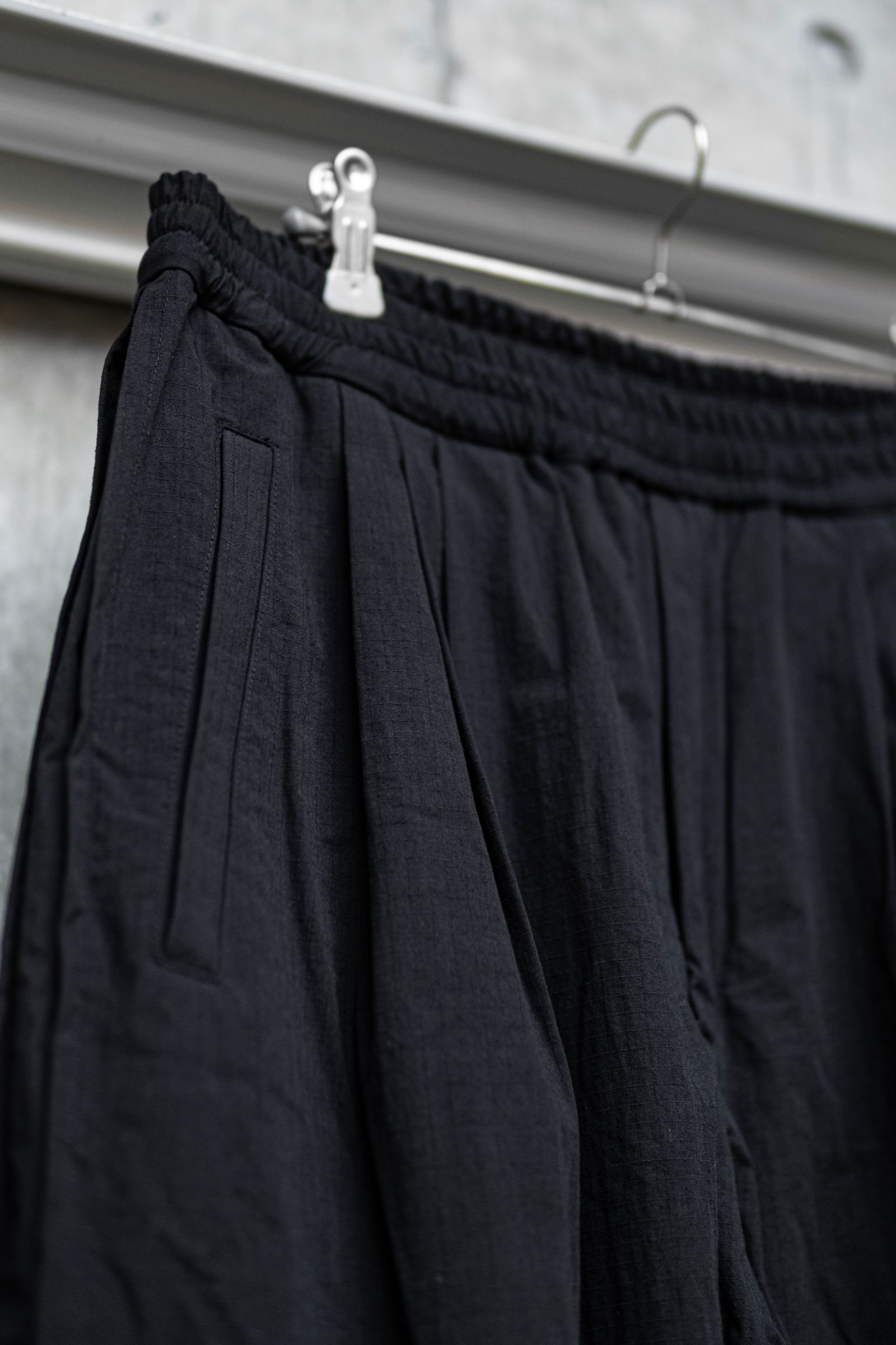 3tuck Big Balloon Pants / Black
