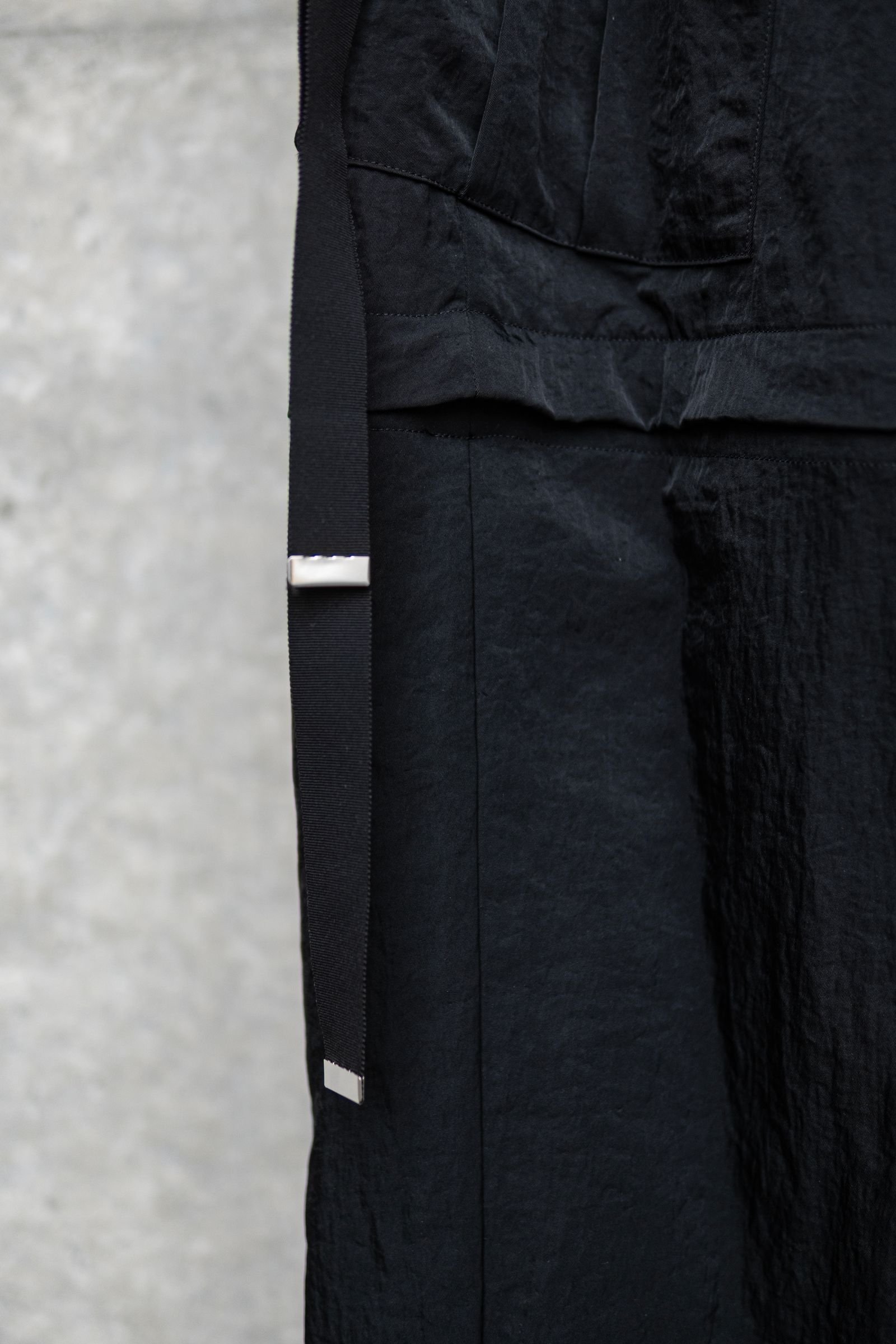 DETACHABLE WIDE CARGO PANTS / BLACK