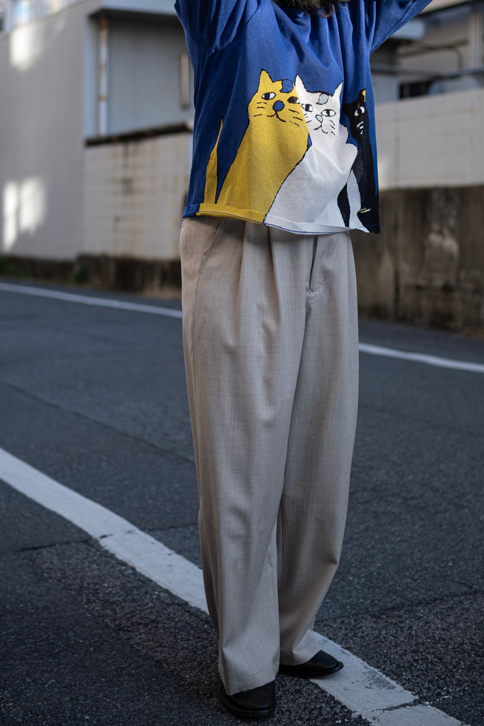 JUHA - 2TUCK WIDE EASY PANTS / GREIGE | Retikle Online Store