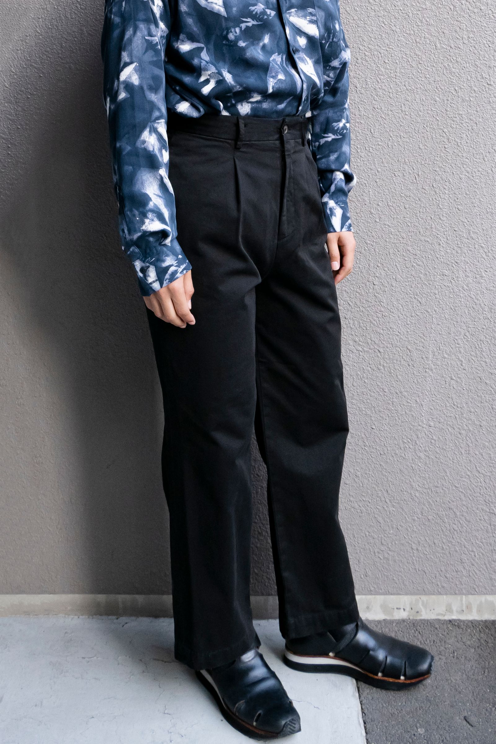 RICCARDO METHA - DRAGON TWILL 1TUCK WIDE PANTS / BLACK