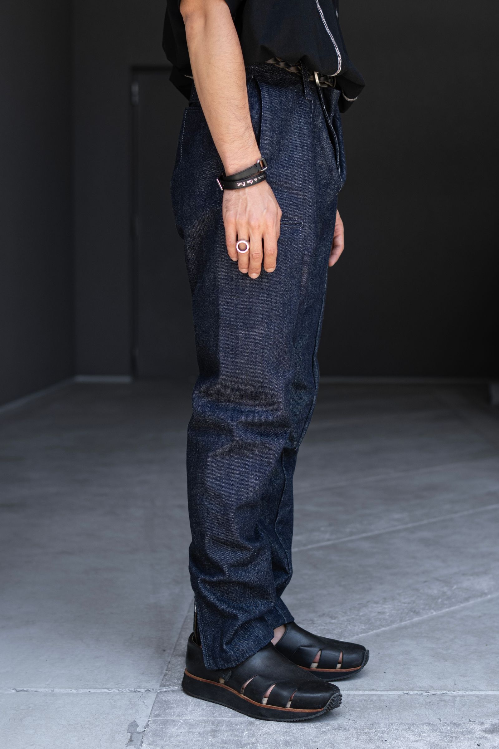 Three-D 12oz bottom / indigo