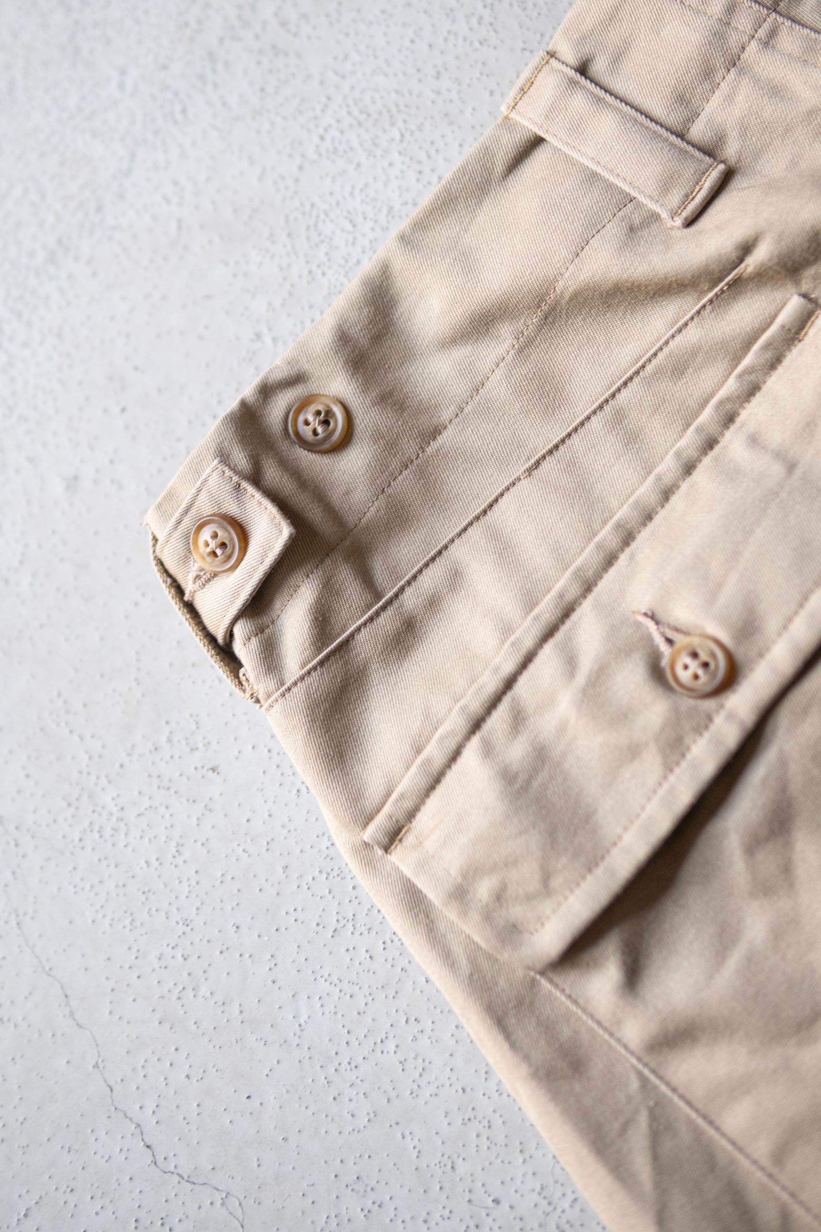 Pin Tuck Half Pants / Beige
