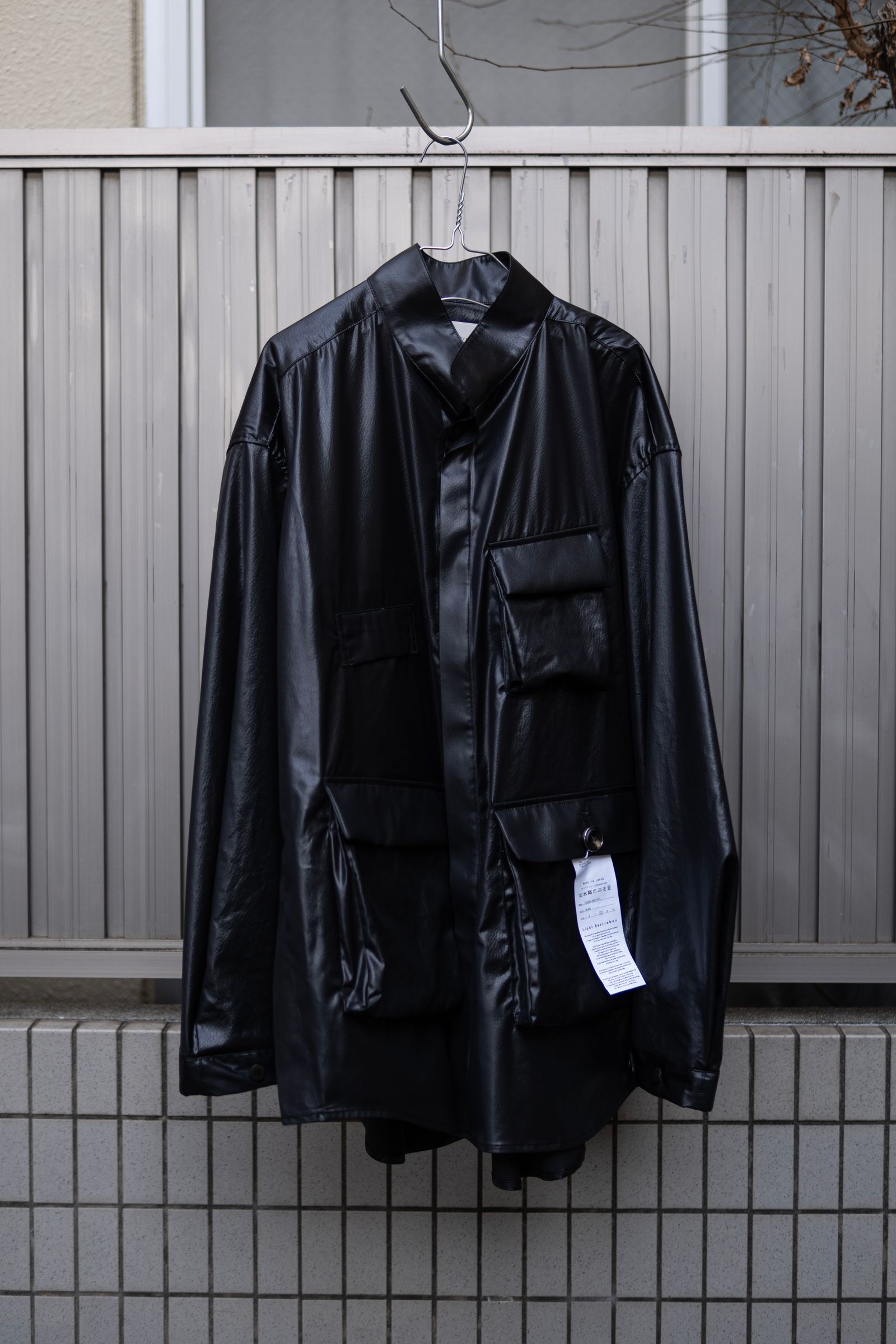"FAKE-FAKE LEATHER II" M65 SHIRT JACKET / BLACK