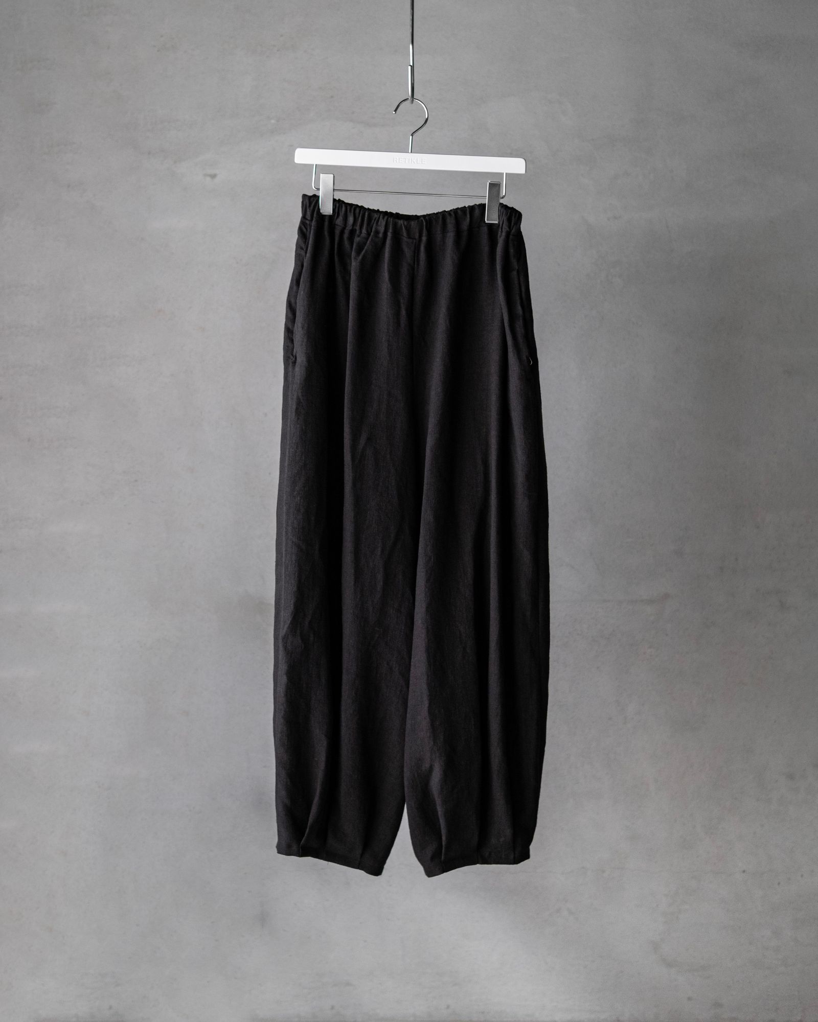 Linen Tucked Hem Wide Easy Pants / Black