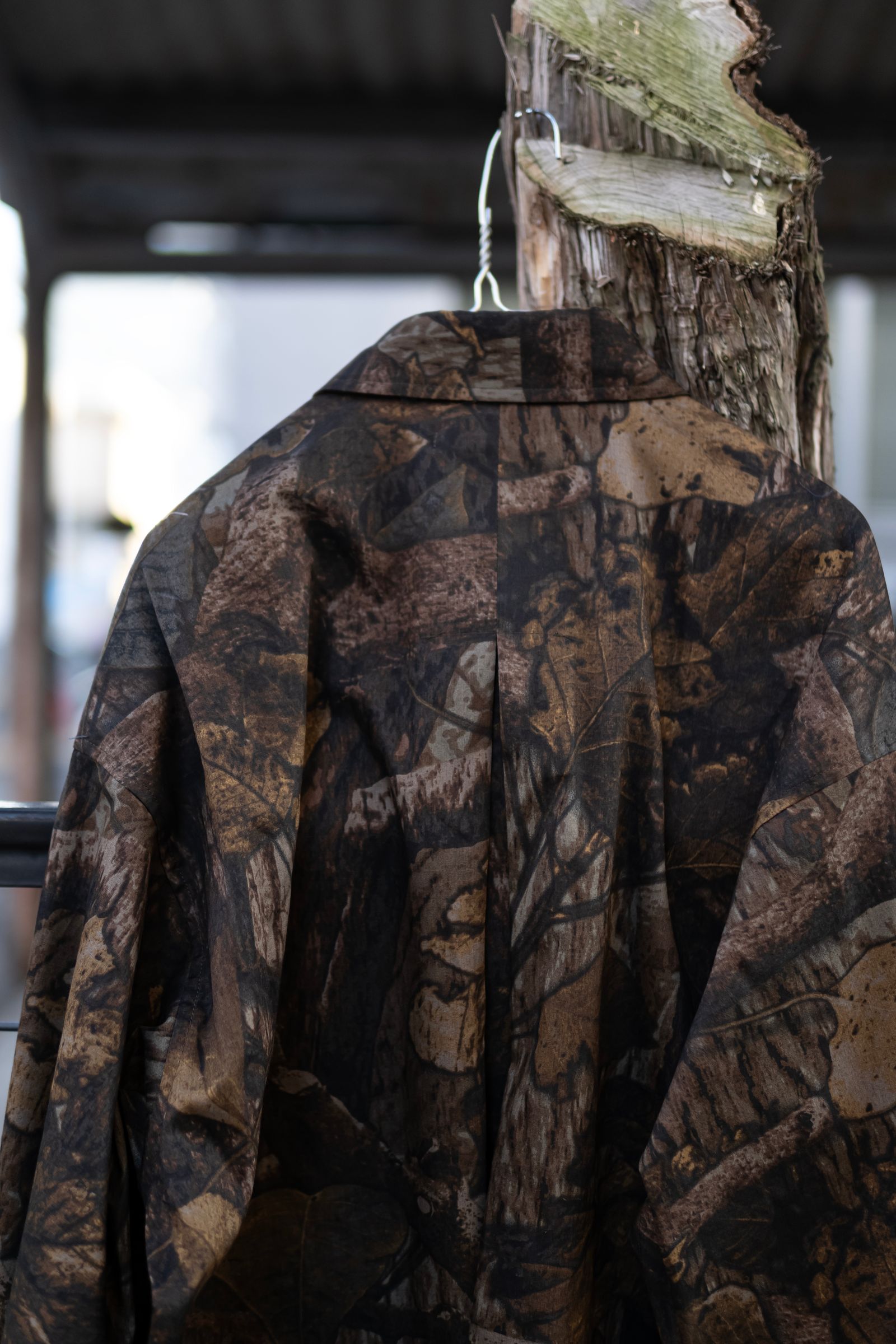 TREE L/S SHIRT / OLIVE