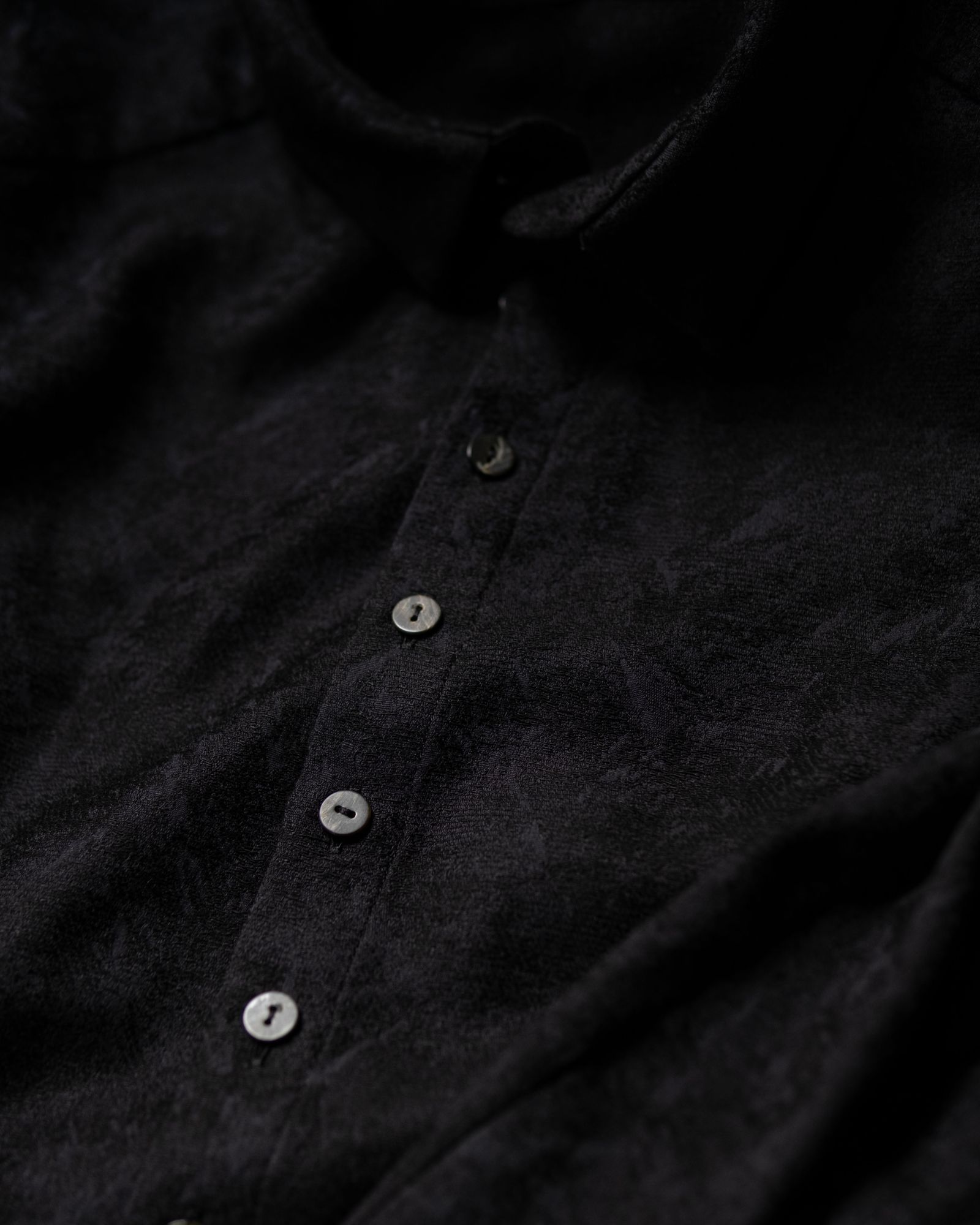 Blurred Pattern Jacquard kjk Shirt / Black