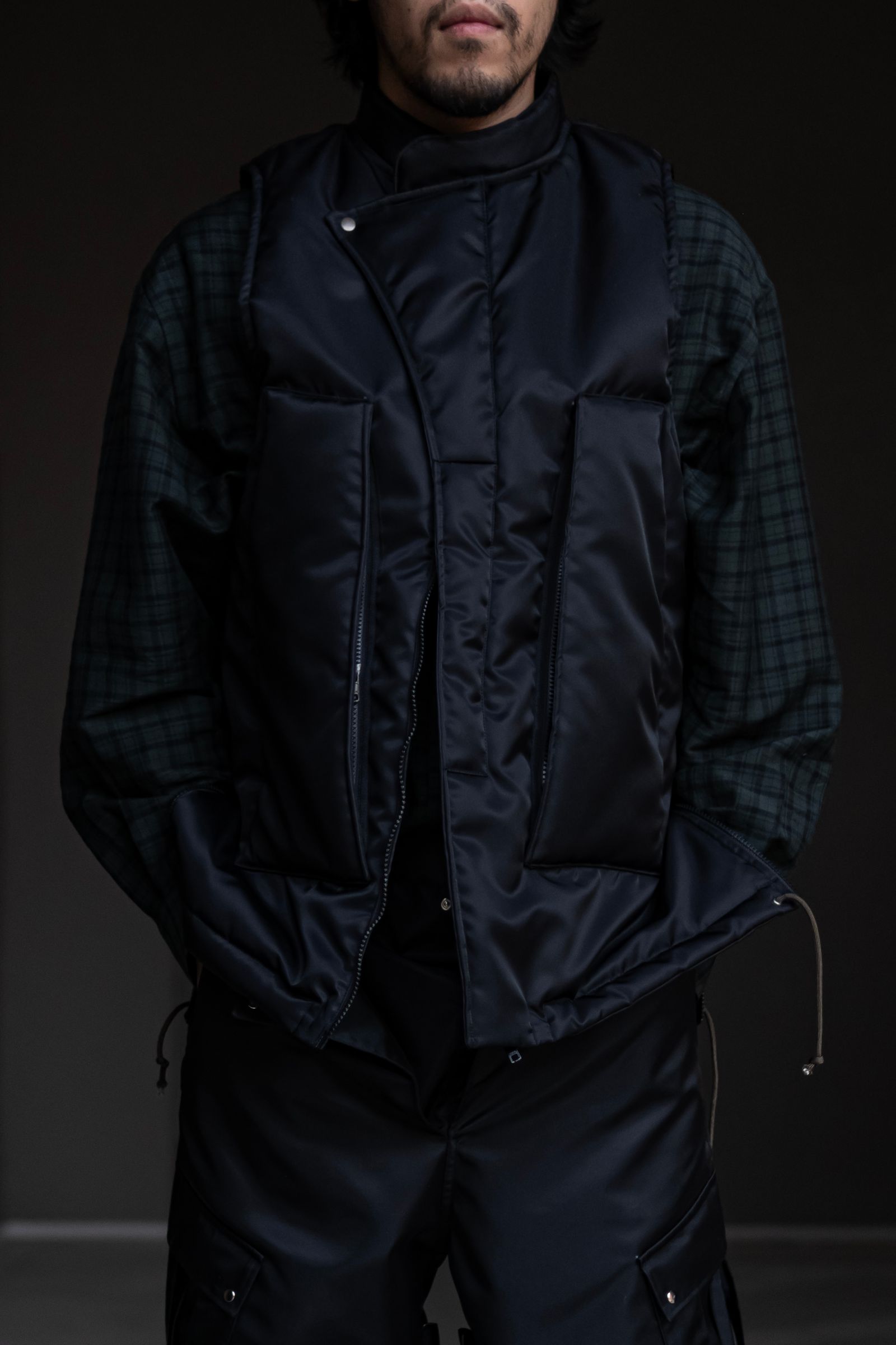 【LIMITED EDITION】Nylon down vest