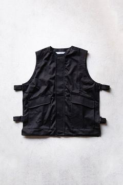 Full-Zip Vest / Black