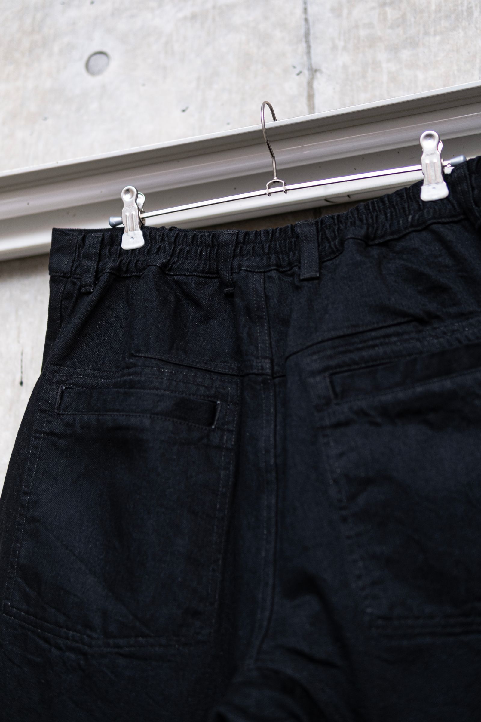 Denim Tapered Pants / Black