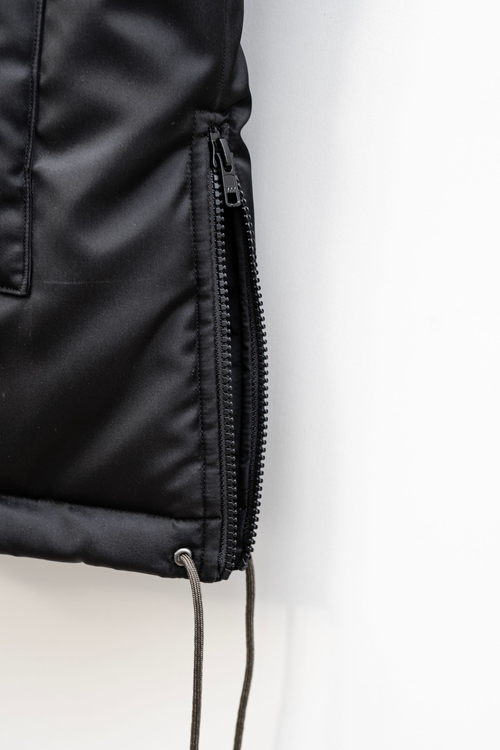 【LIMITED EDITION】Nylon down vest