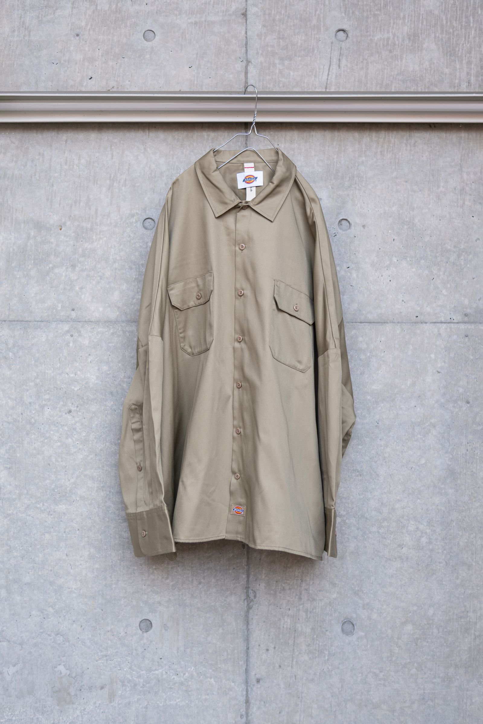 【SHINYAKOZUKA×Dickies】GIANT WORK SHIRT WITH DICKIES / KHAKI