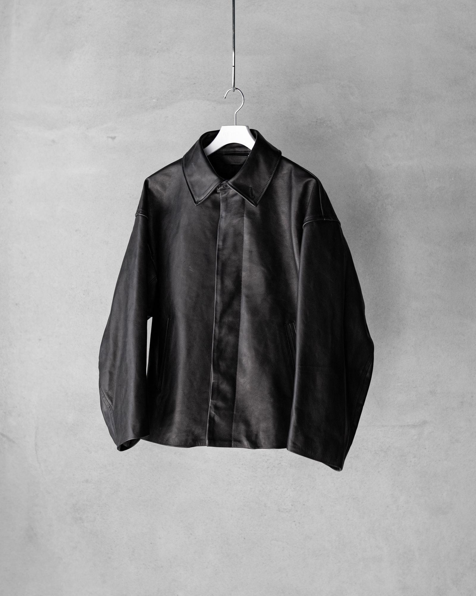 Leather Wide Elbow Coat / Black