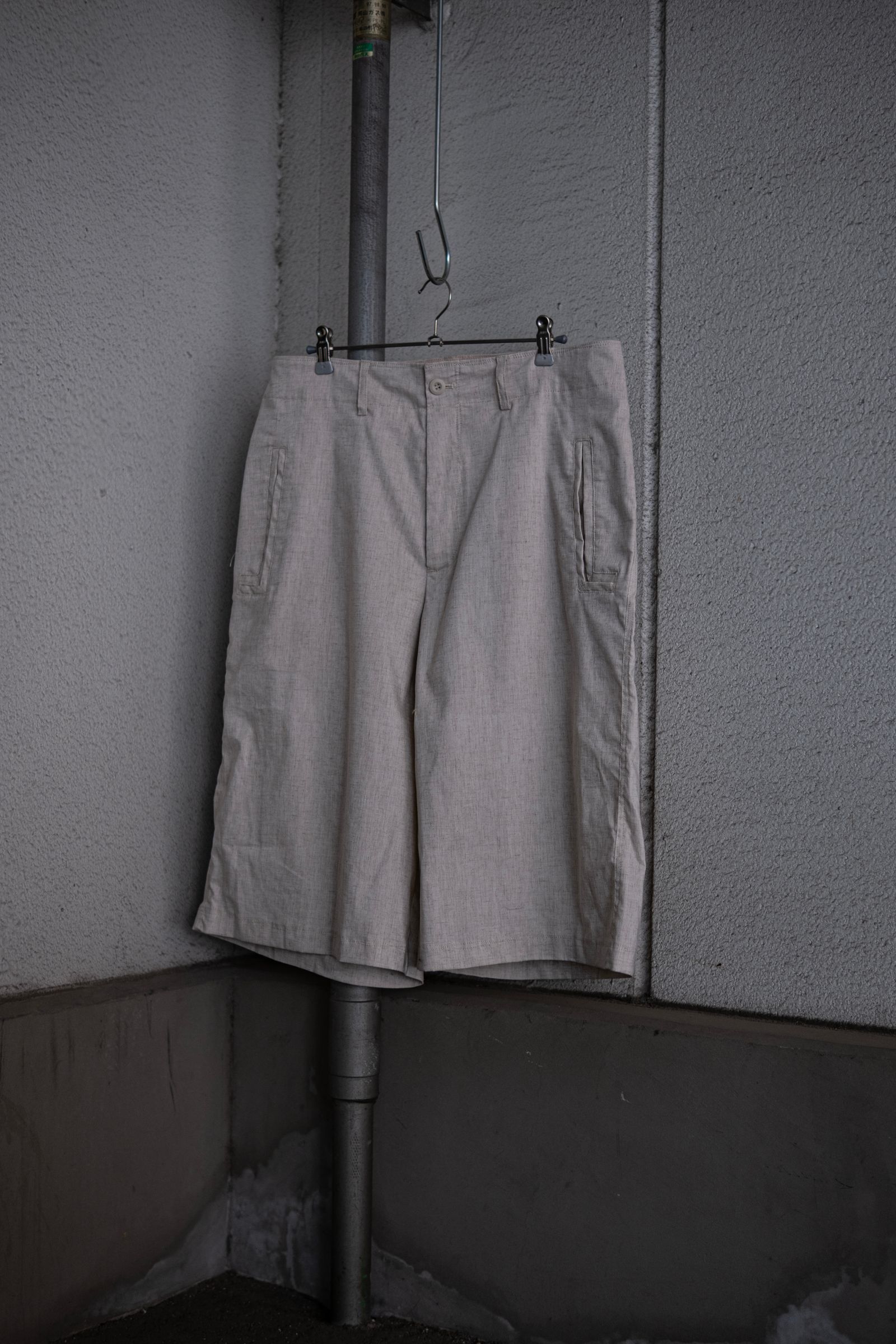 Polyester linen L Pocket Half Pants / kinari