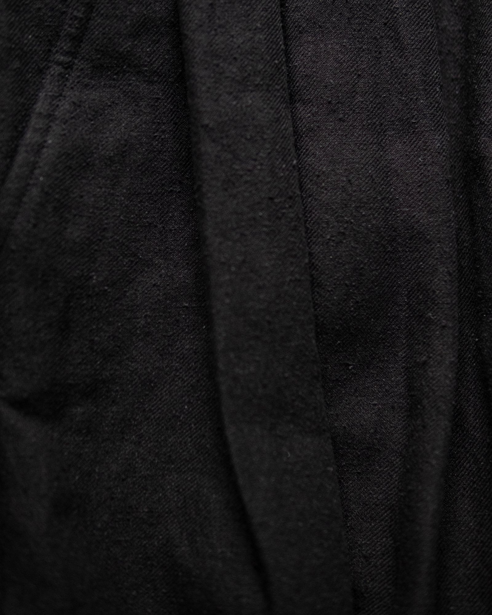 Linen Silk Wide Knee Tuck Pants / Black