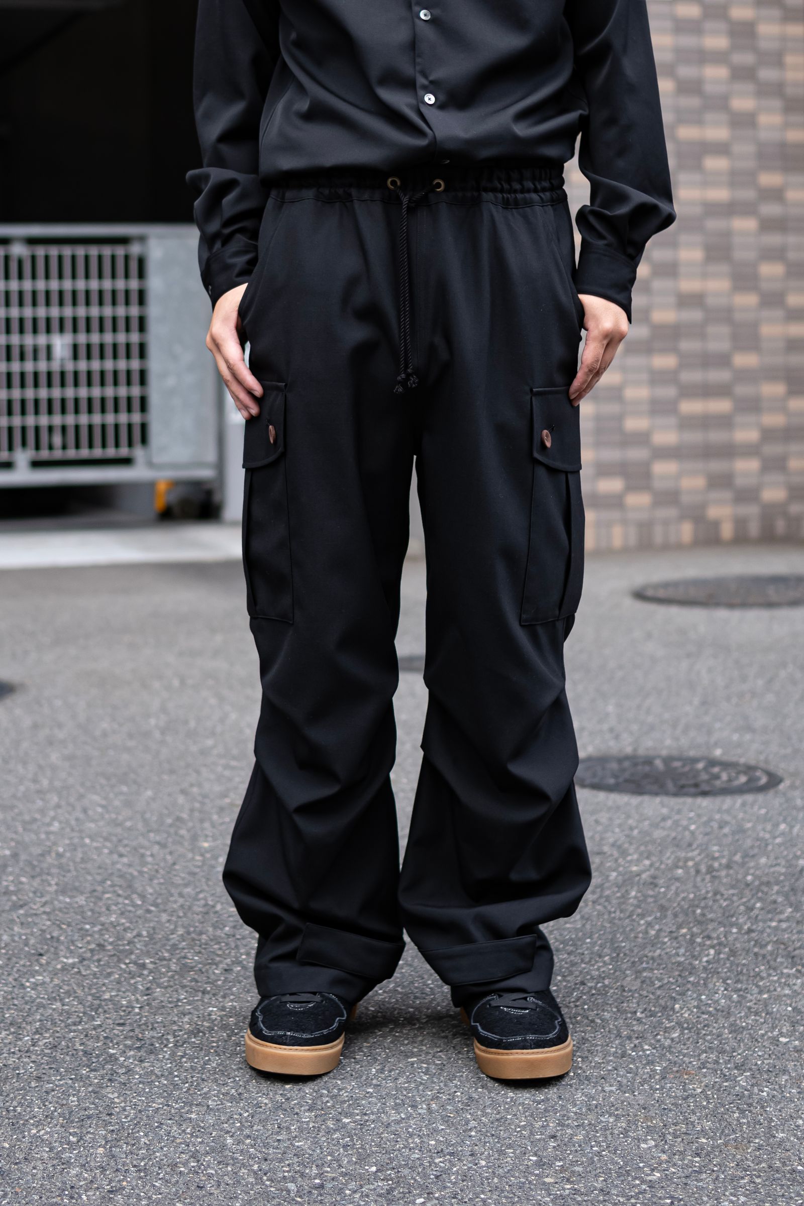 Easy cargo trousers / Black