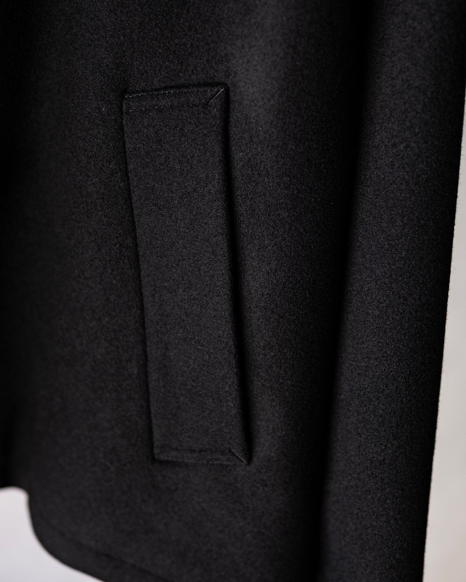 Wool Raglan Pea Coat / Black