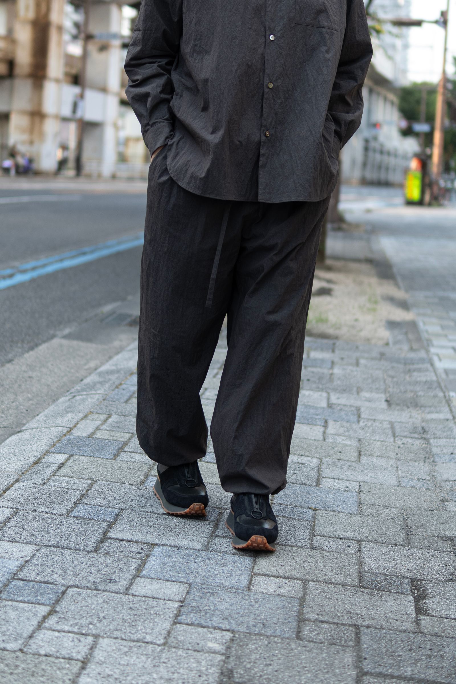 COTTON NYLON BROWSING PANTS / TAUPE