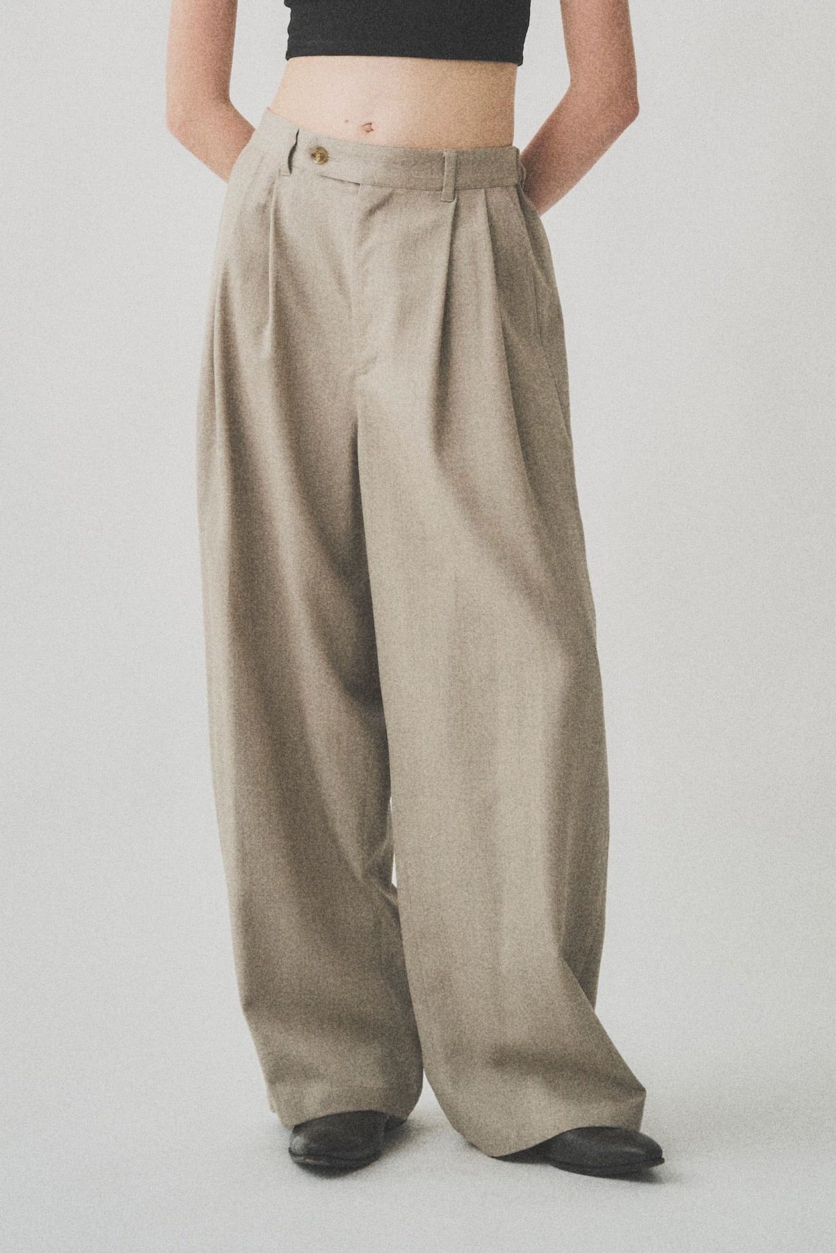 2TUCK WIDE EASY PANTS / GREIGE
