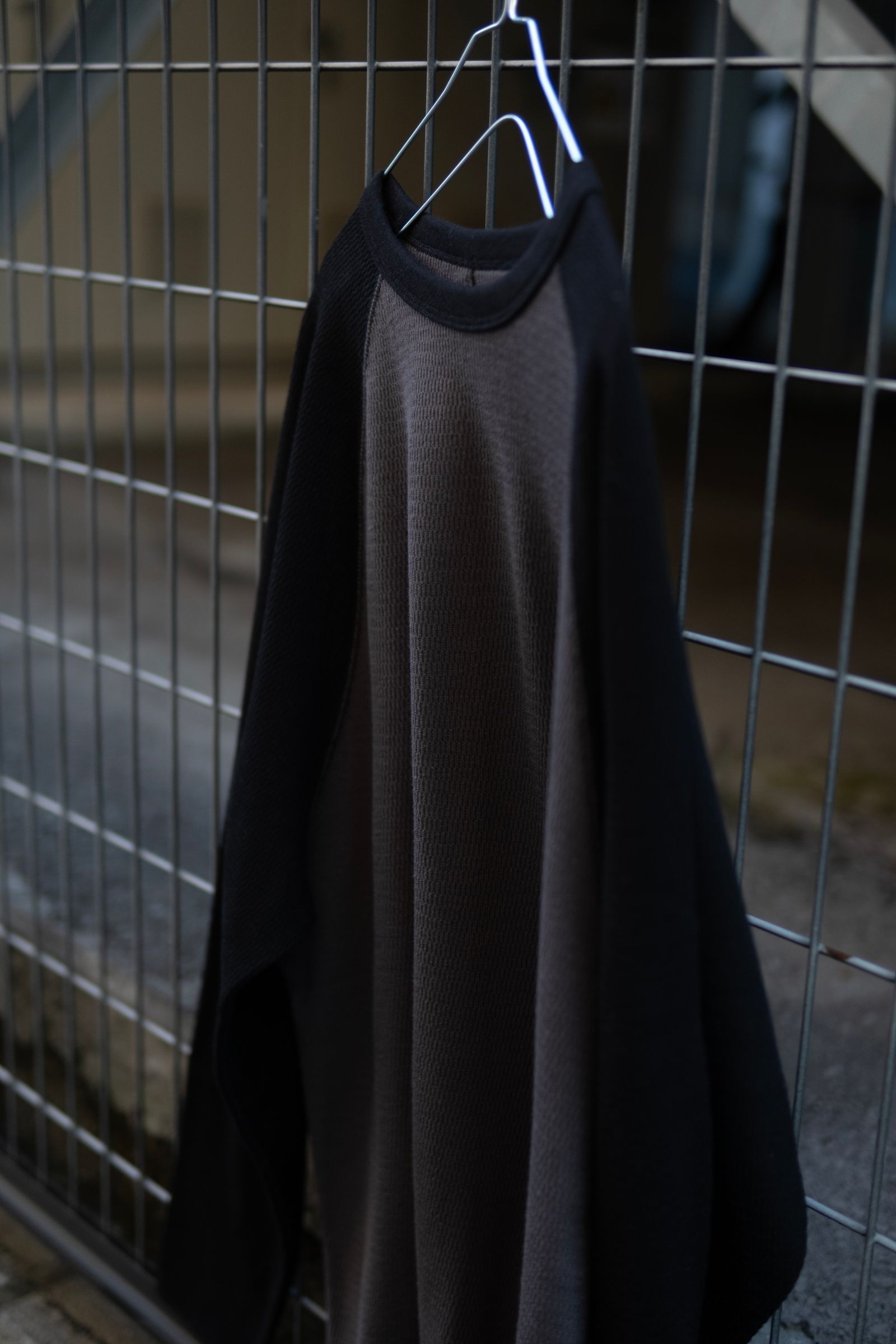 RAGLAN SLEEVE THERMAL LS / CHARCOAL×BLACK