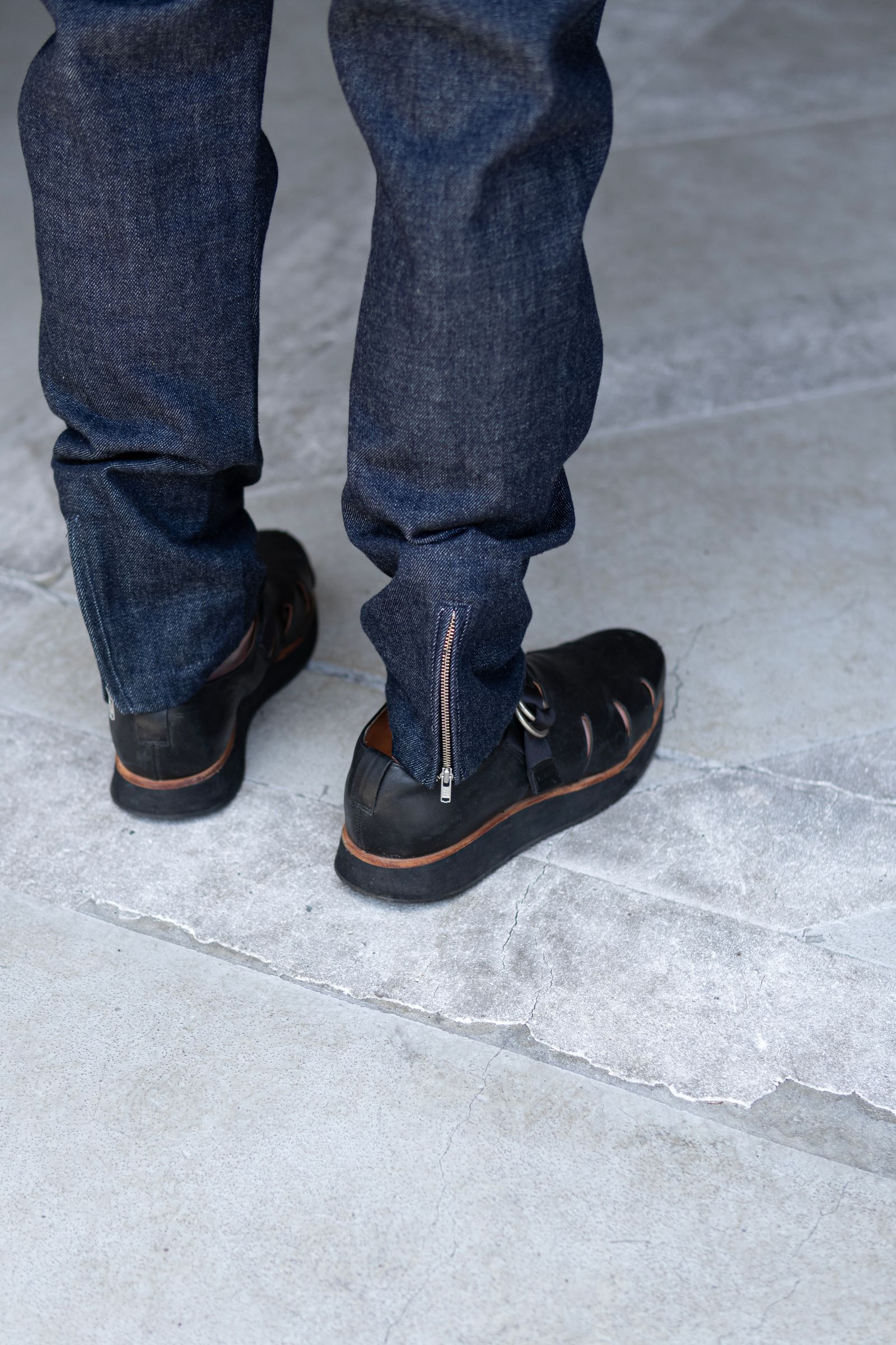 Three-D 12oz bottom / indigo