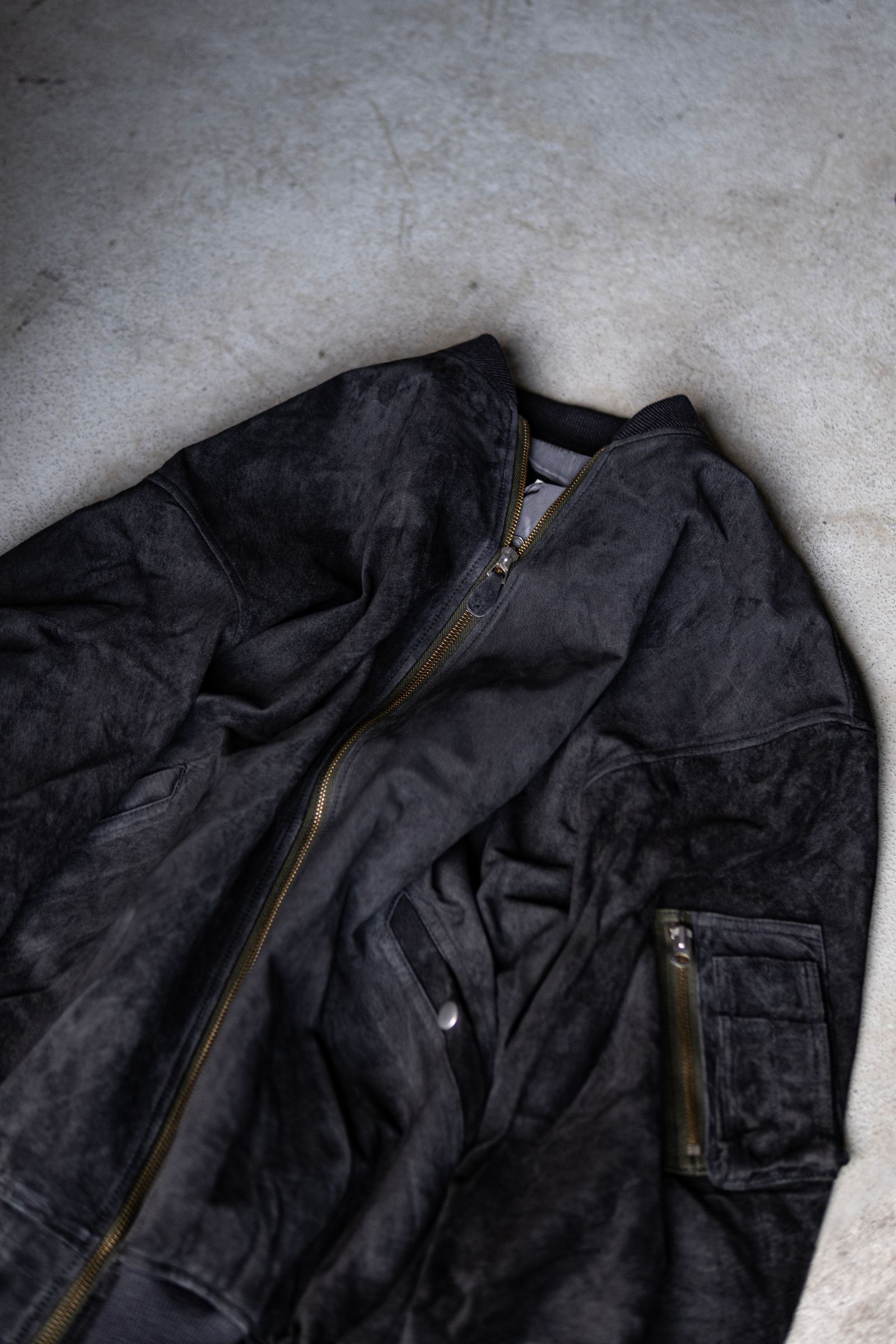 SUEDE BOMBER JACKET / Black