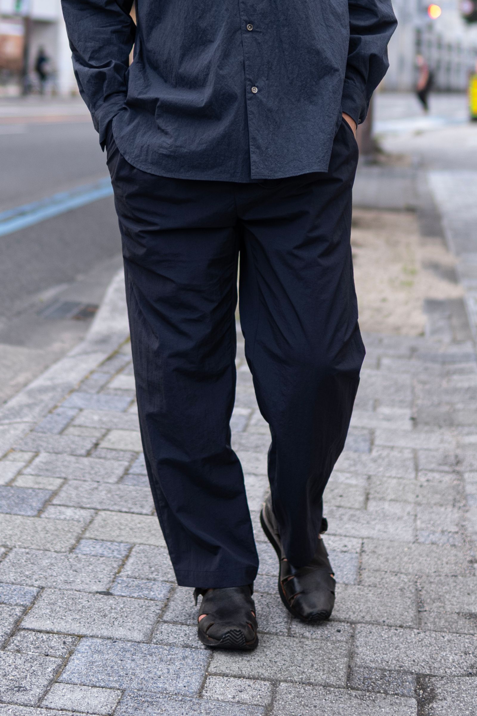 NYLON SPINDLE PANTS / NAVY