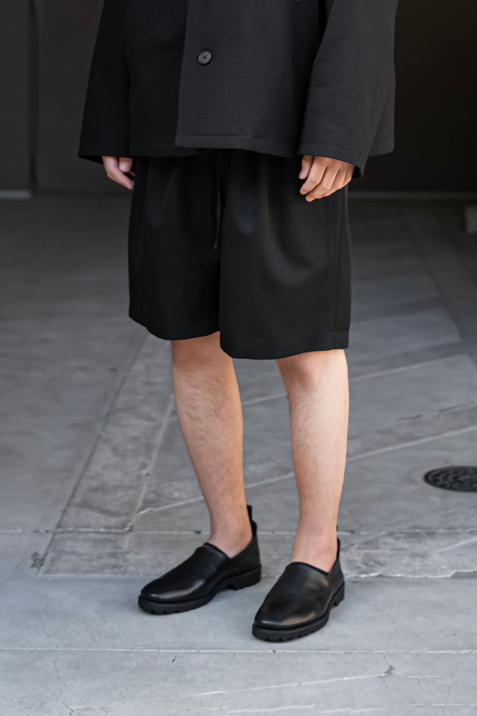 Blanc YM - Wide Easy Half Trousers / Black | Retikle Online Store