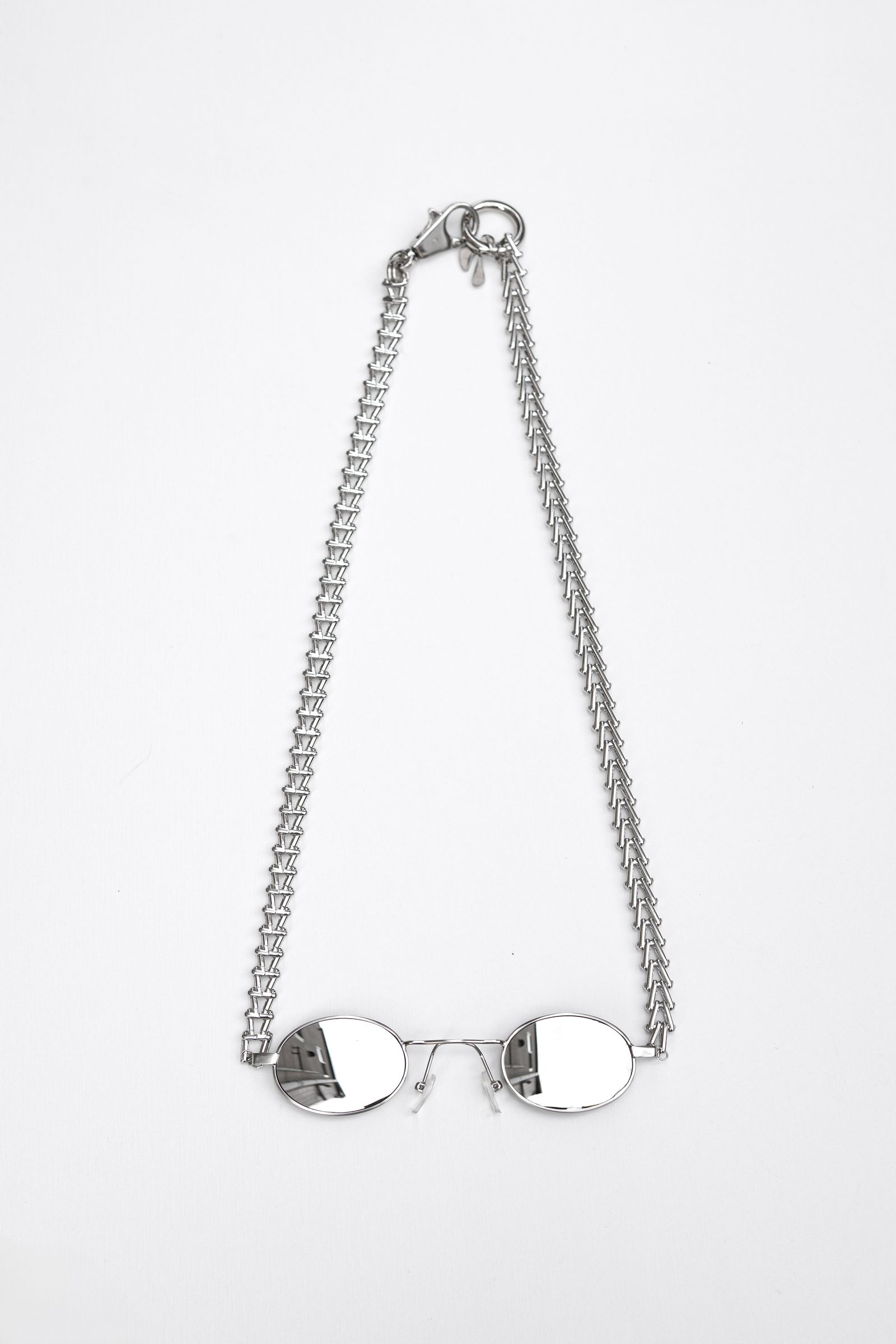 VINTAGE GLASSES NECKLACE / SILVER