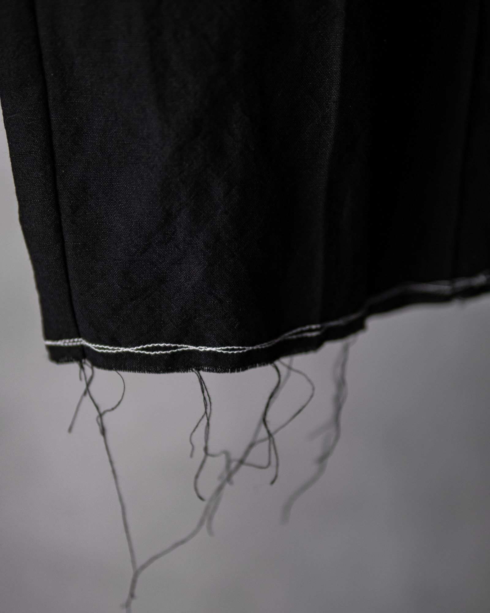 “SAMON” pleated ceremony pants / Black