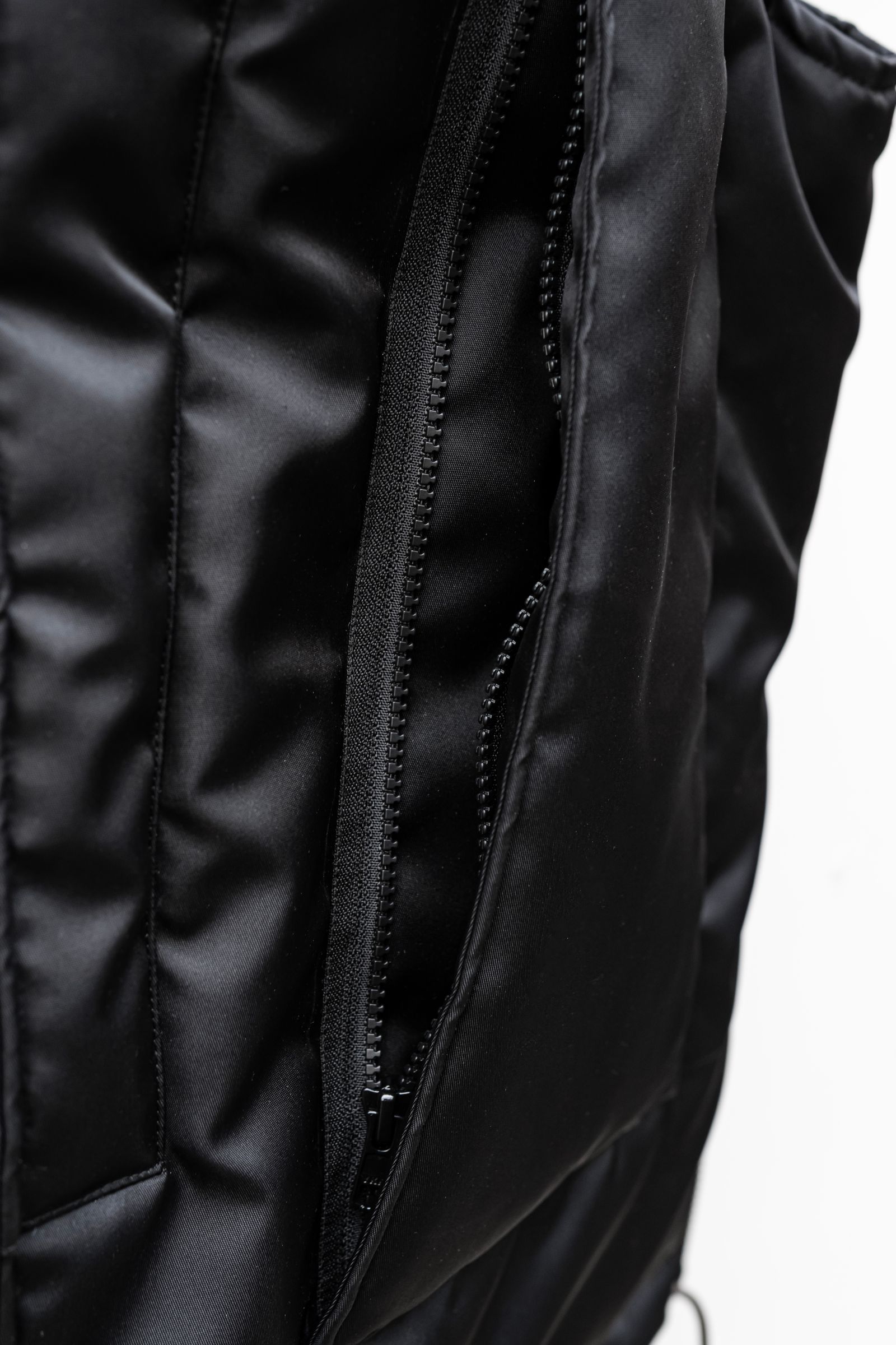 【LIMITED EDITION】Nylon down vest