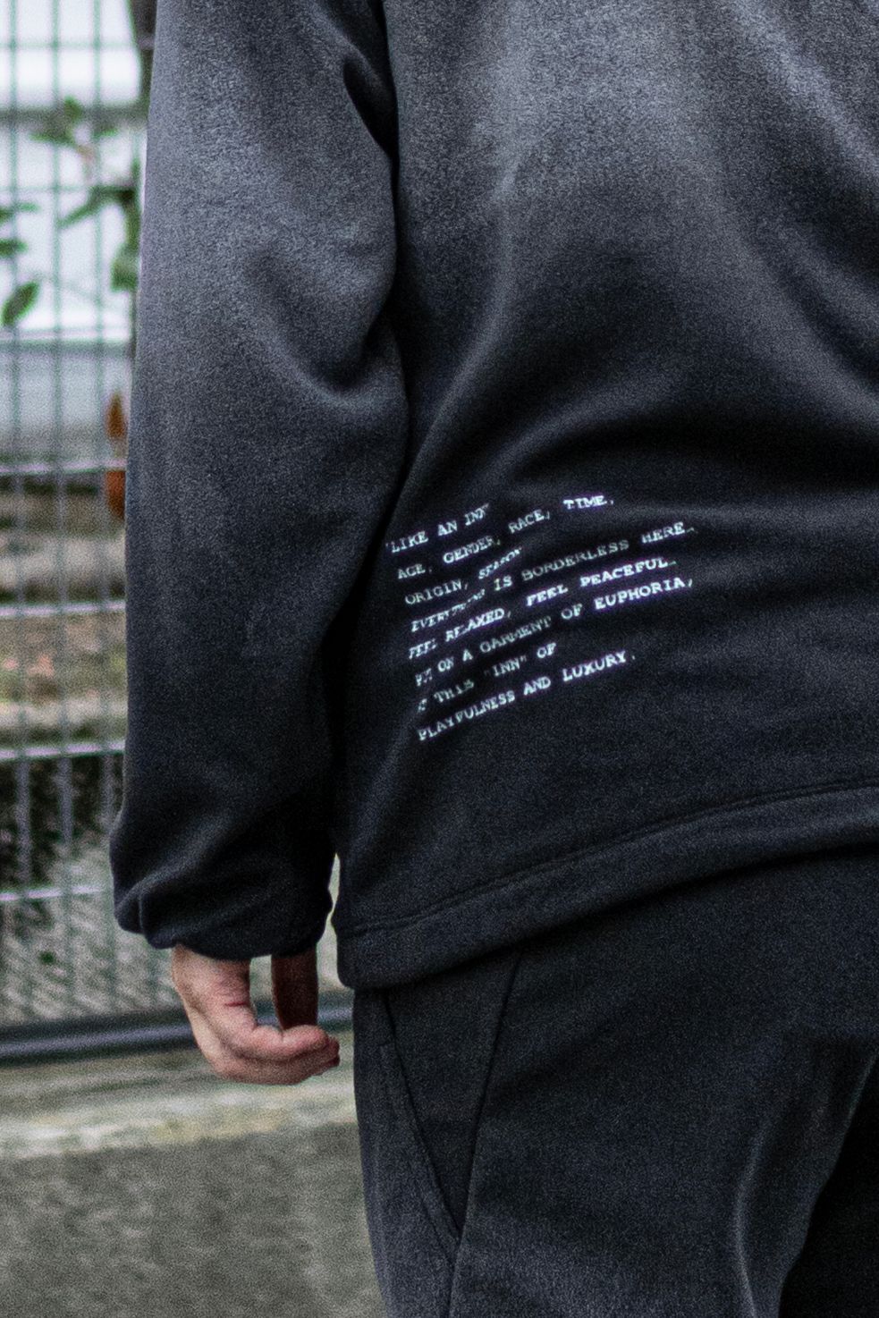 【INNAT×WILD THINGS】PIGMENT PRINT WASH POLARTEC PULLOVER / Black