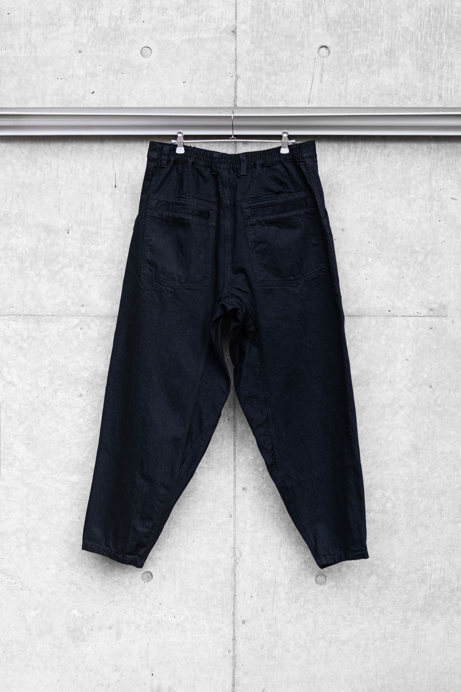 Denim Tapered Pants / Black