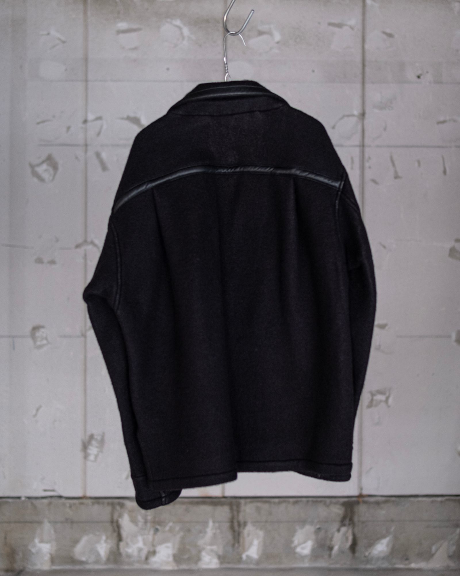 FAUX LEATHER TRIM OVERSIZED PULLOVER / BLACK