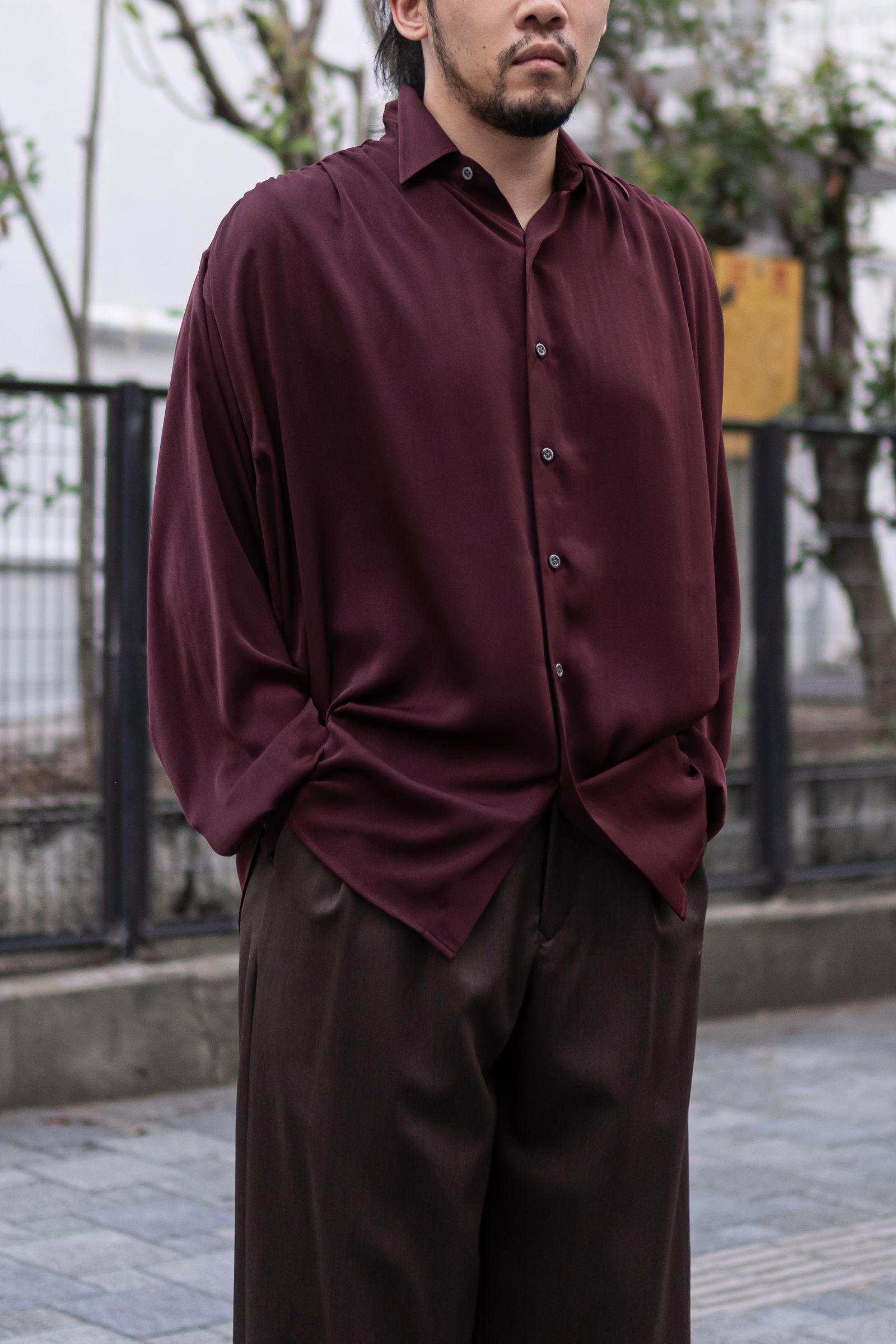 HUSH GATHER L/S SHIRT / BORDEAUX