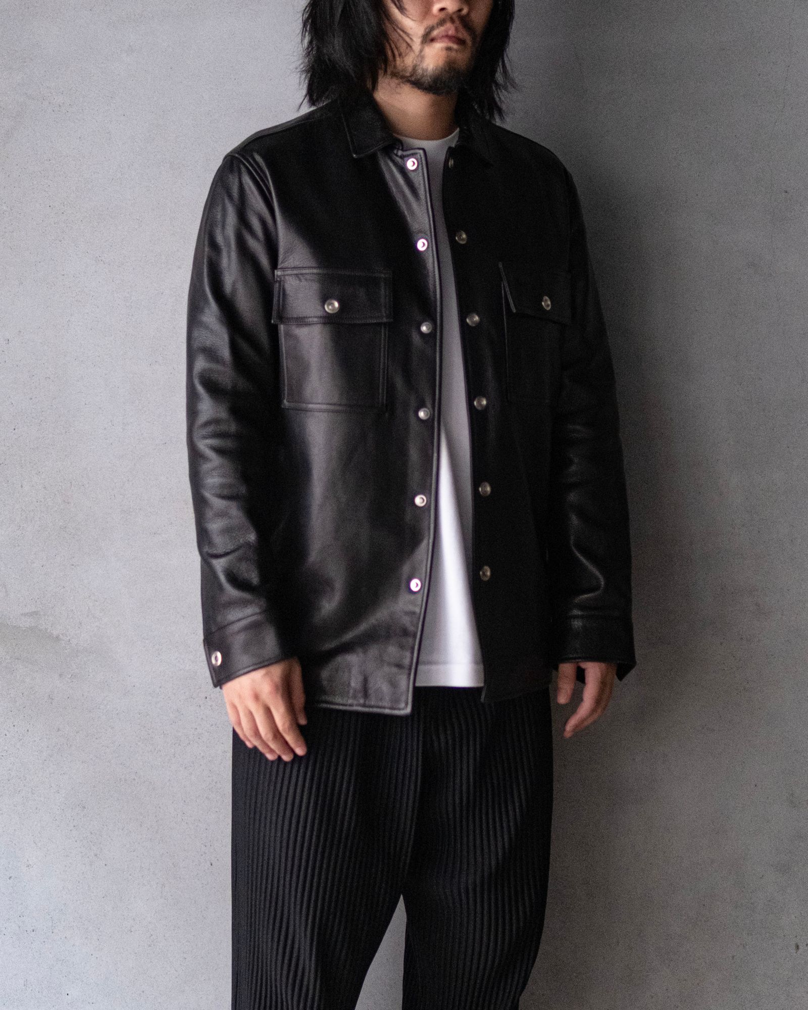 leather shirt / black