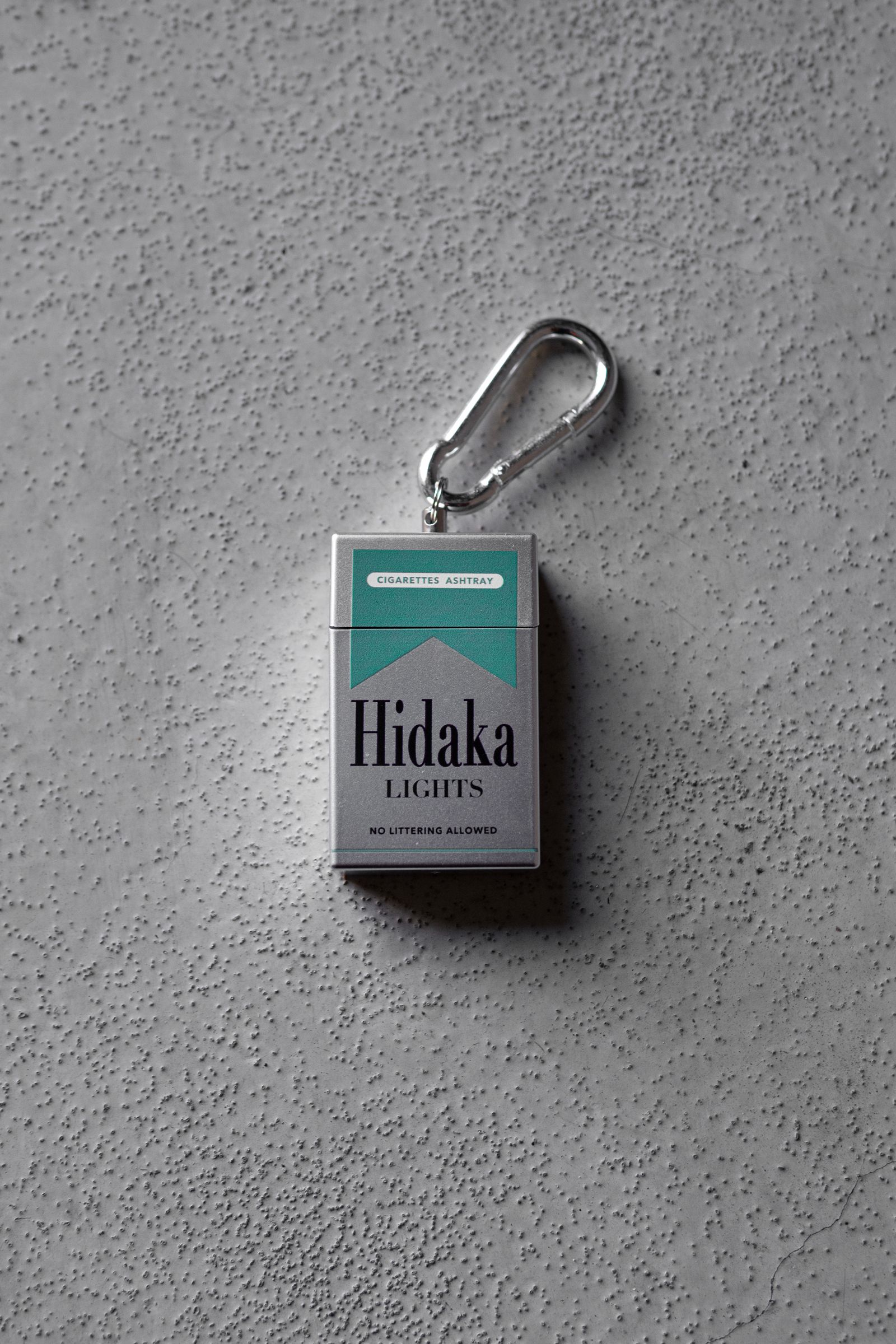 PORTABLE ASHTRAY - MARLBORO / GREEN