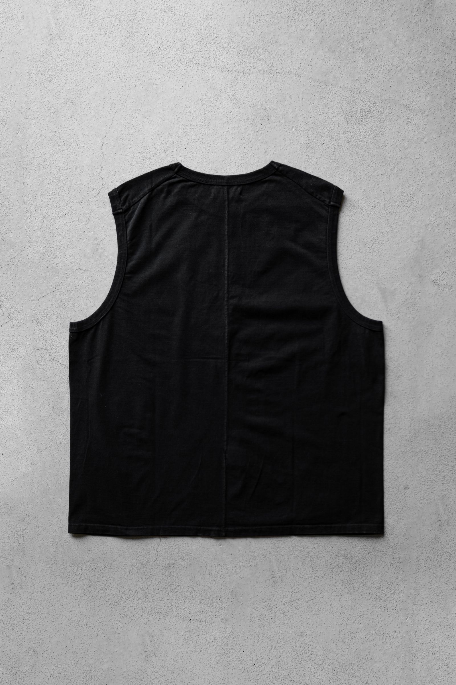 FADE WASH SIGNATURE NO SLEEVE / BLACK