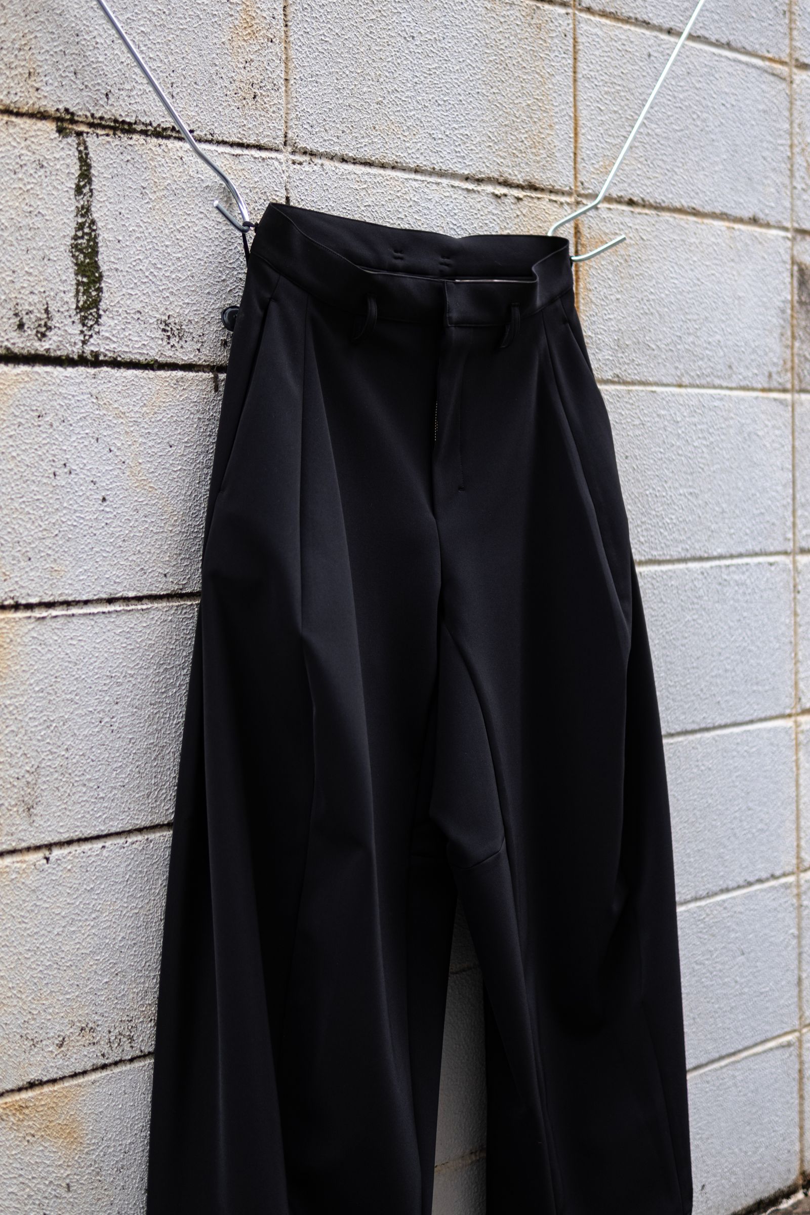 EGG BAGGY / COLOURLESS BLACK