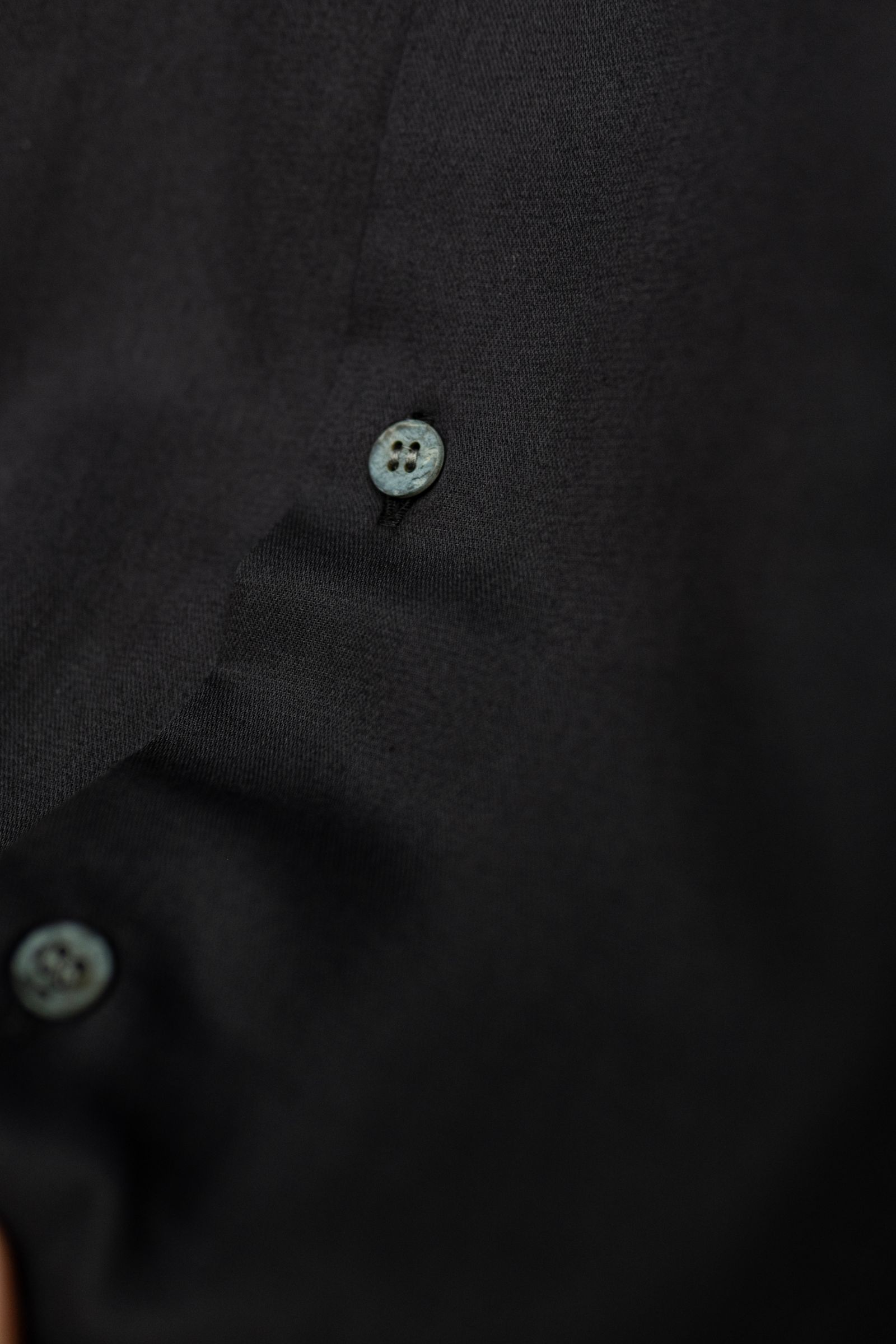 SHORT TORSO SHIRT / DAWN BLACK
