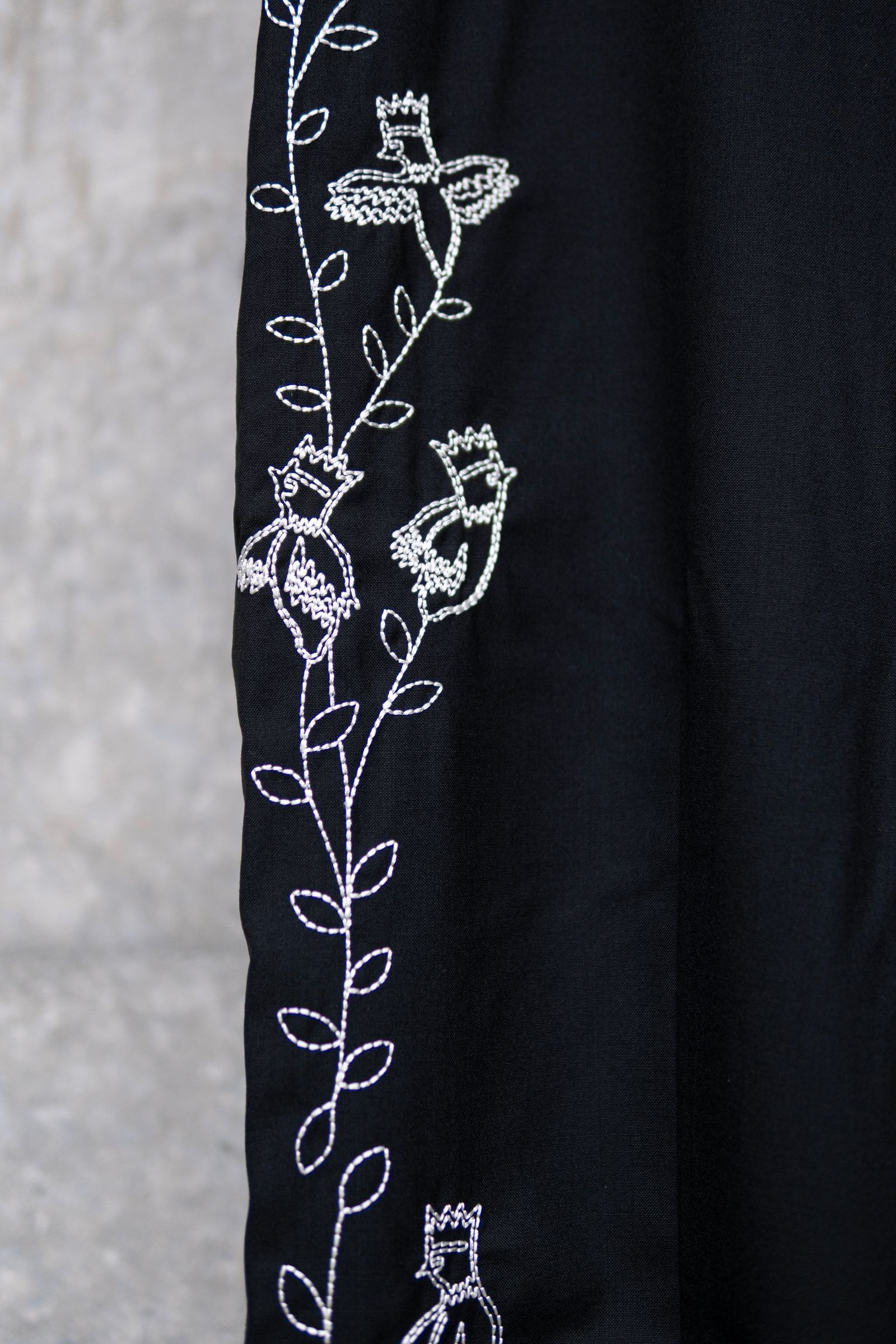 Dear, NOTHING SPECIAL TROUSERS WITH EMBROIDERY / DAWN BLACK