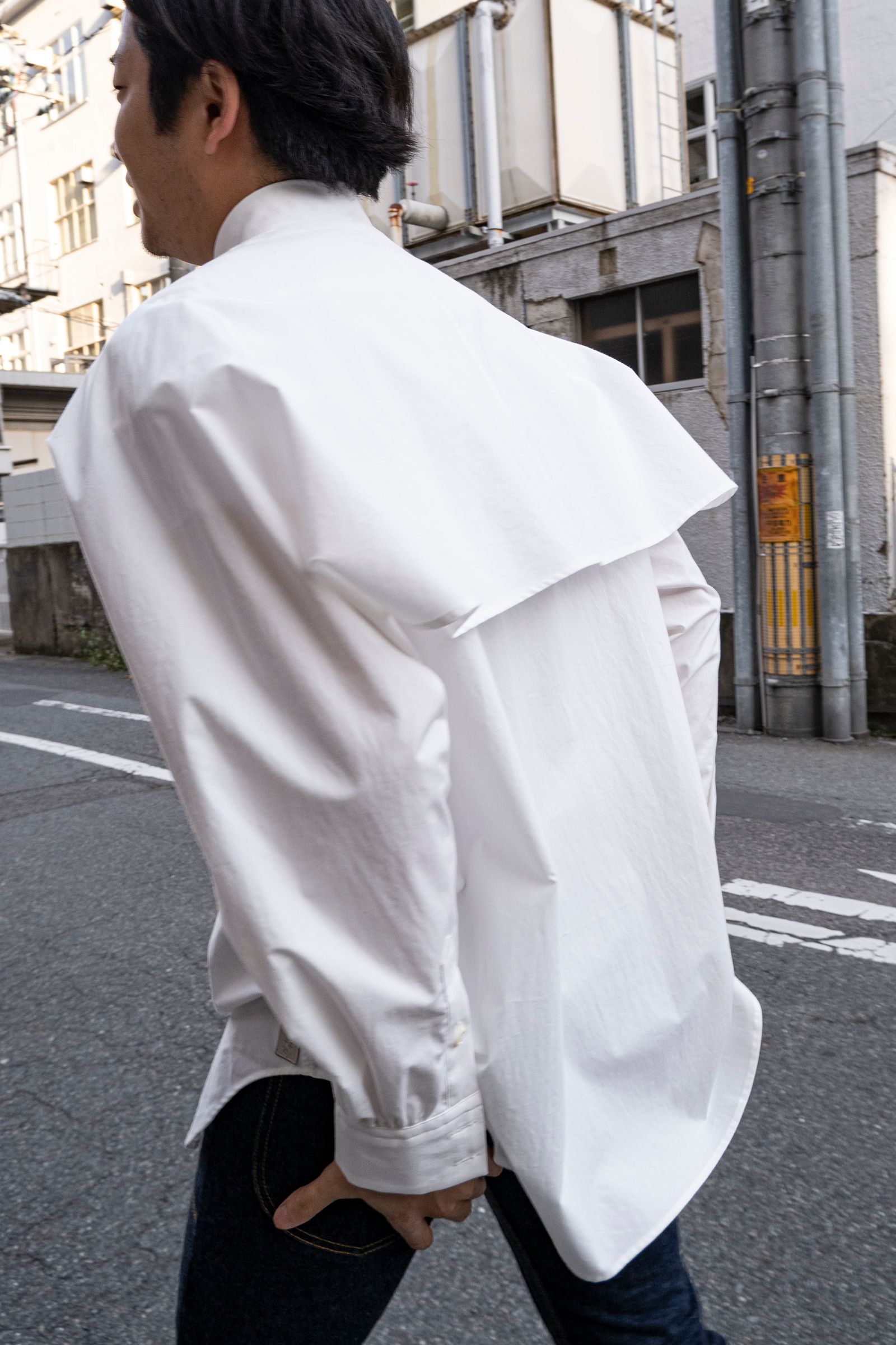 meagratia - separated shirt / wht | Retikle Online Store