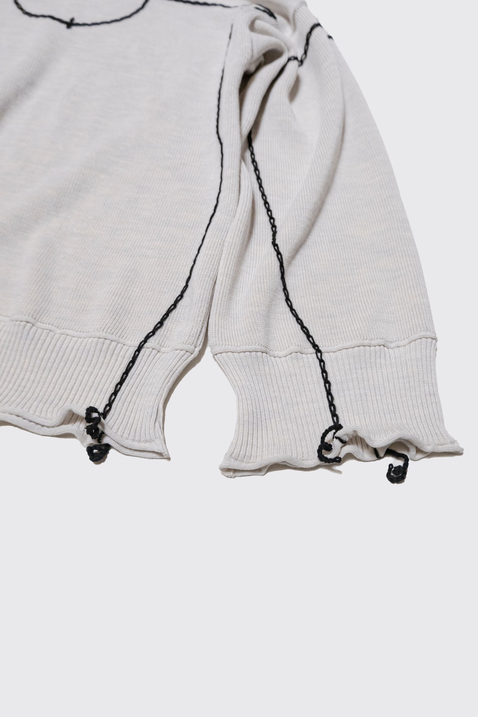 previous sweater / oatmeal×blackstitch