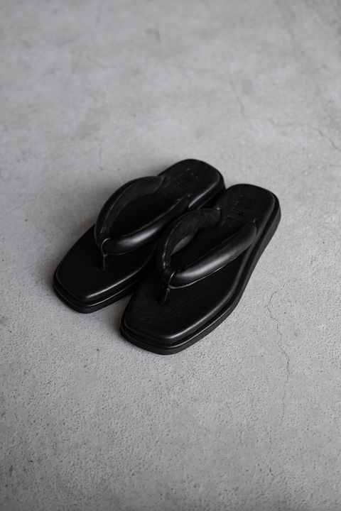 Mixed tong sandals / Black